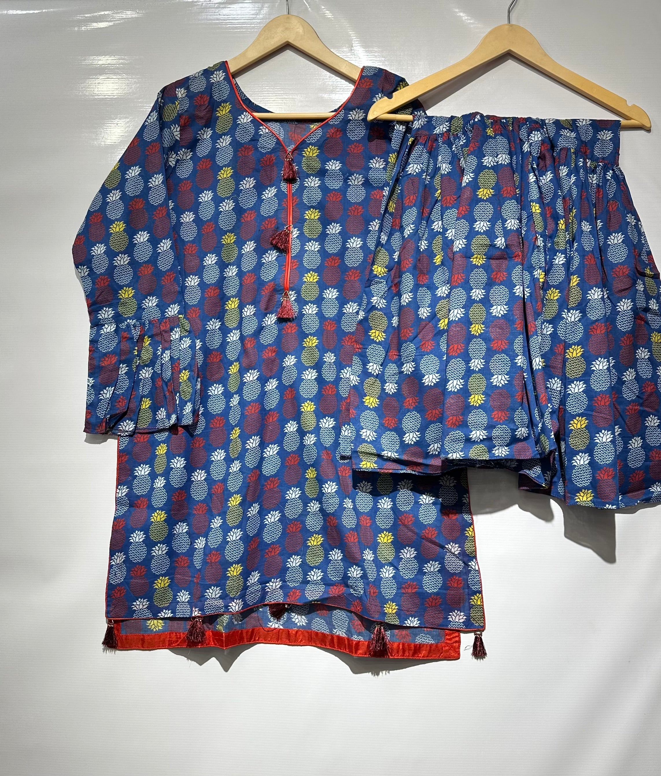 Soft malai lawn short shirts along with malai lawn printed gharara👗