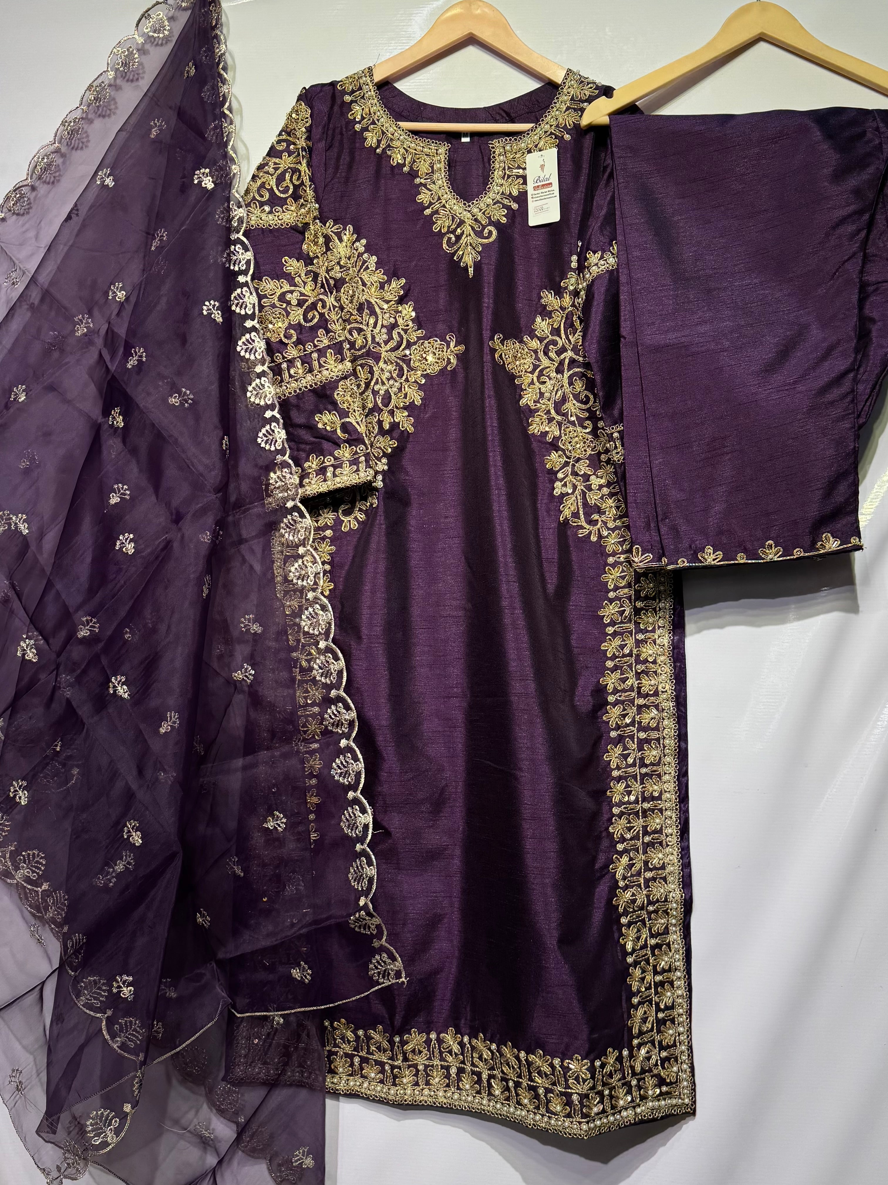 Double Tone Raw silk handmade Adda with beats work🧵shirt & trouser along with embroidered dupatta 👗