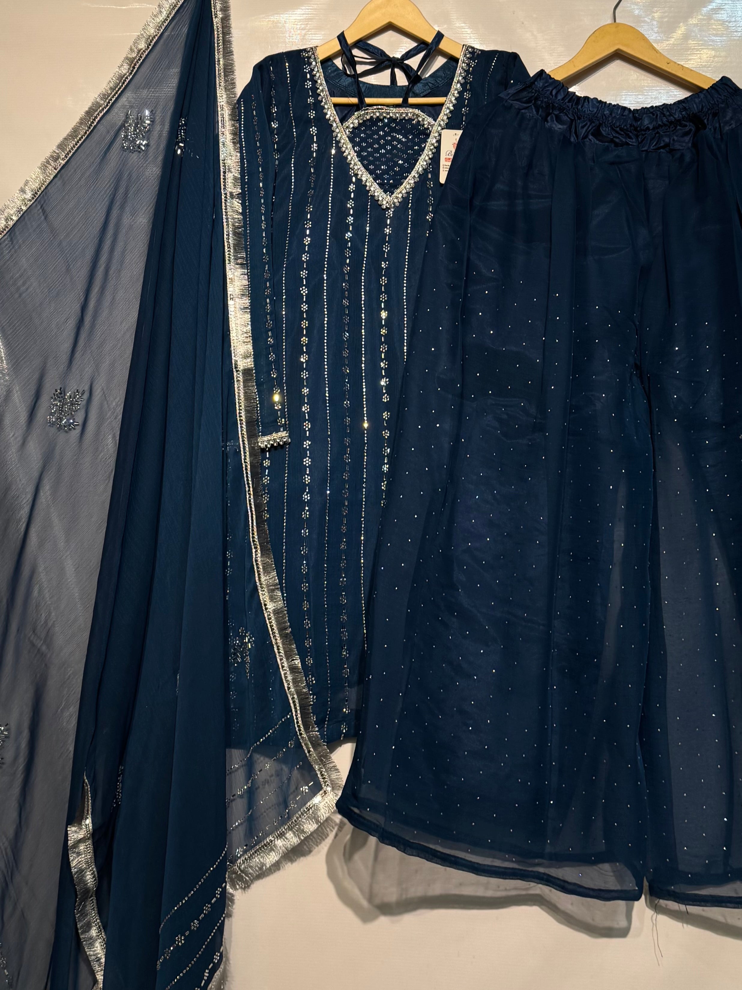 Stone mukesh worked🧵perfect wedding pret ✨