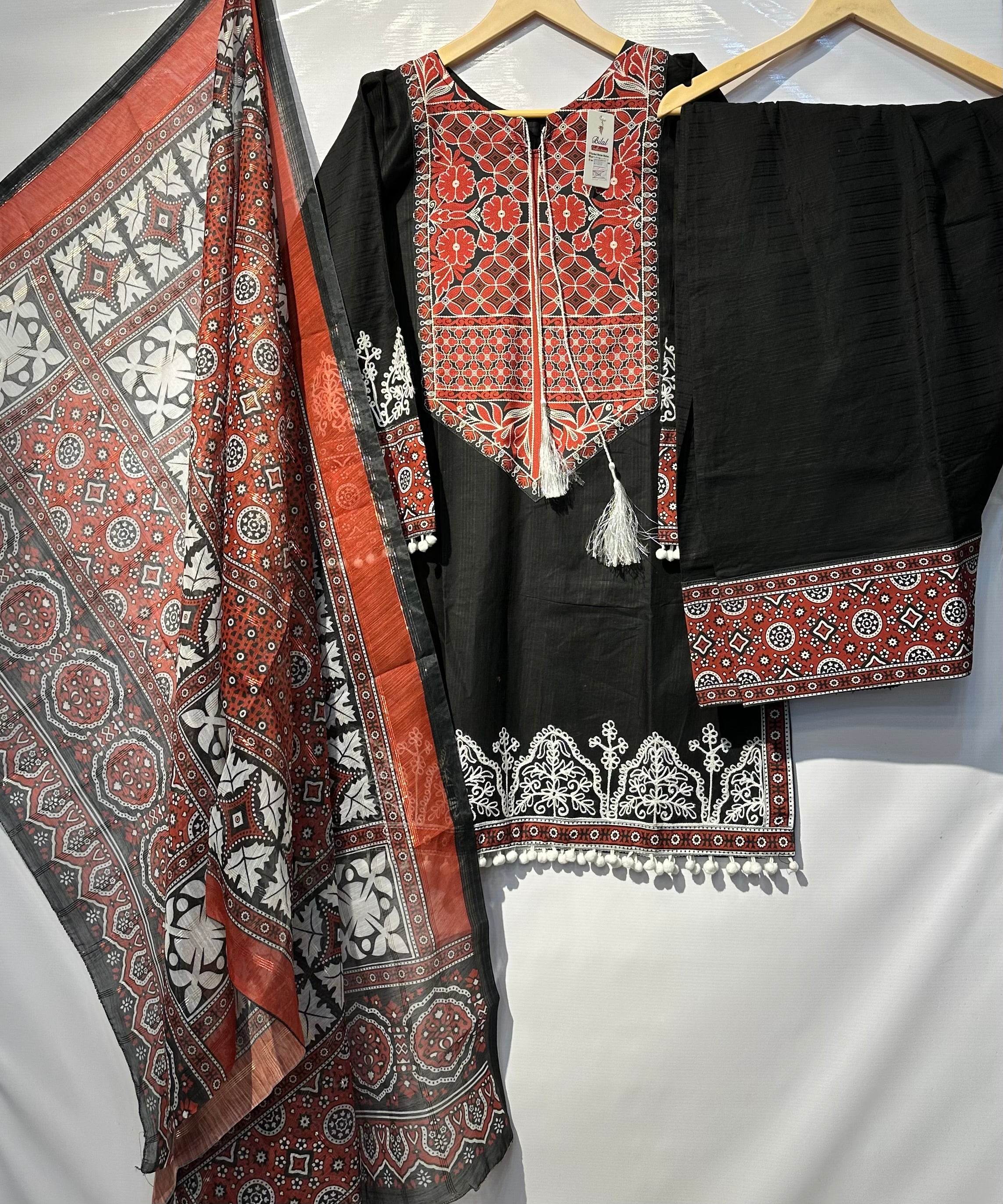 Sindhi style shirt with dupatta & Farshi shalwar 3 pcs🔥