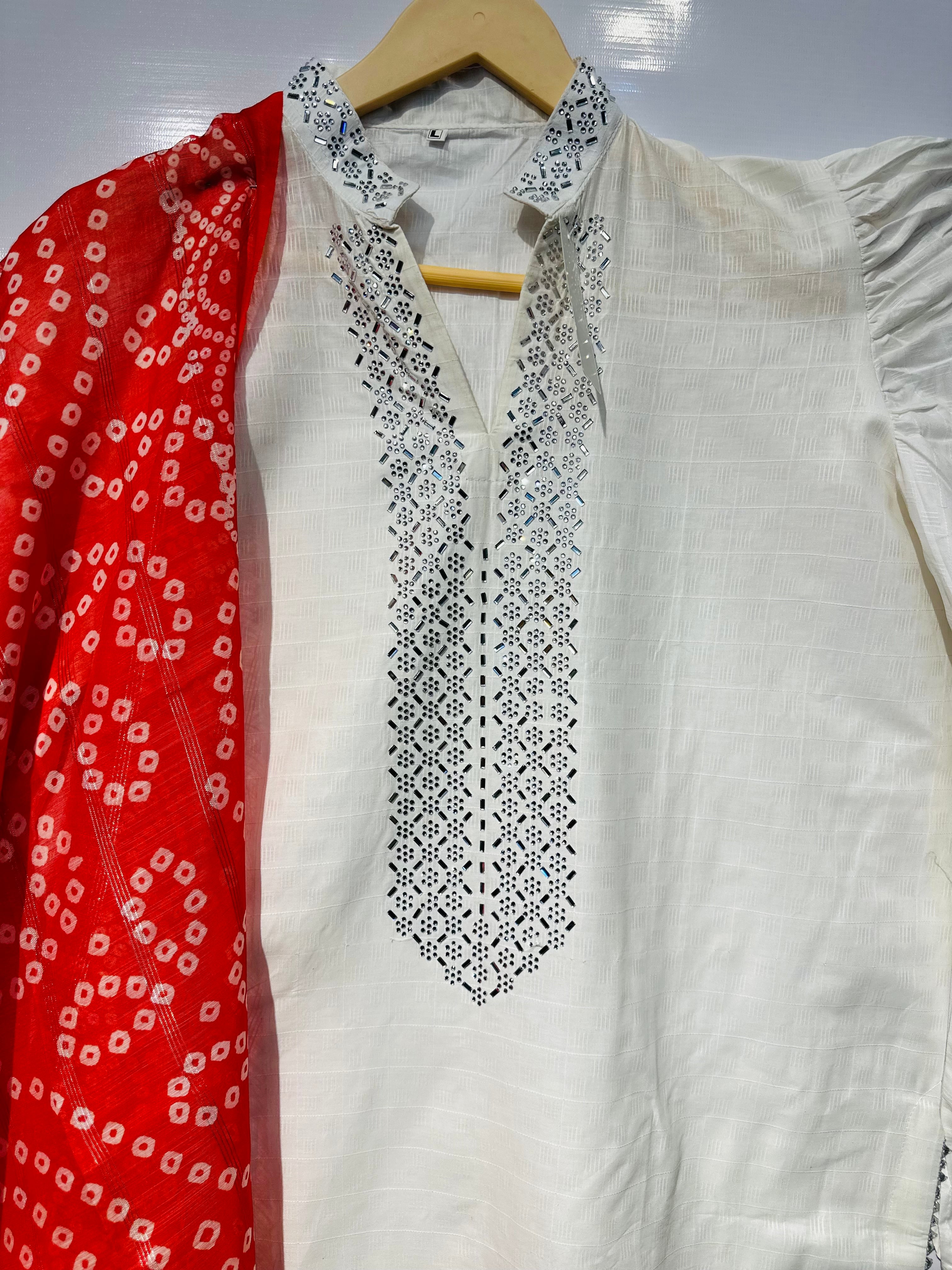 Beautiful puffy styled sleeves shirt with print dupatta 3 pcs👗 - bilalcollectionstore