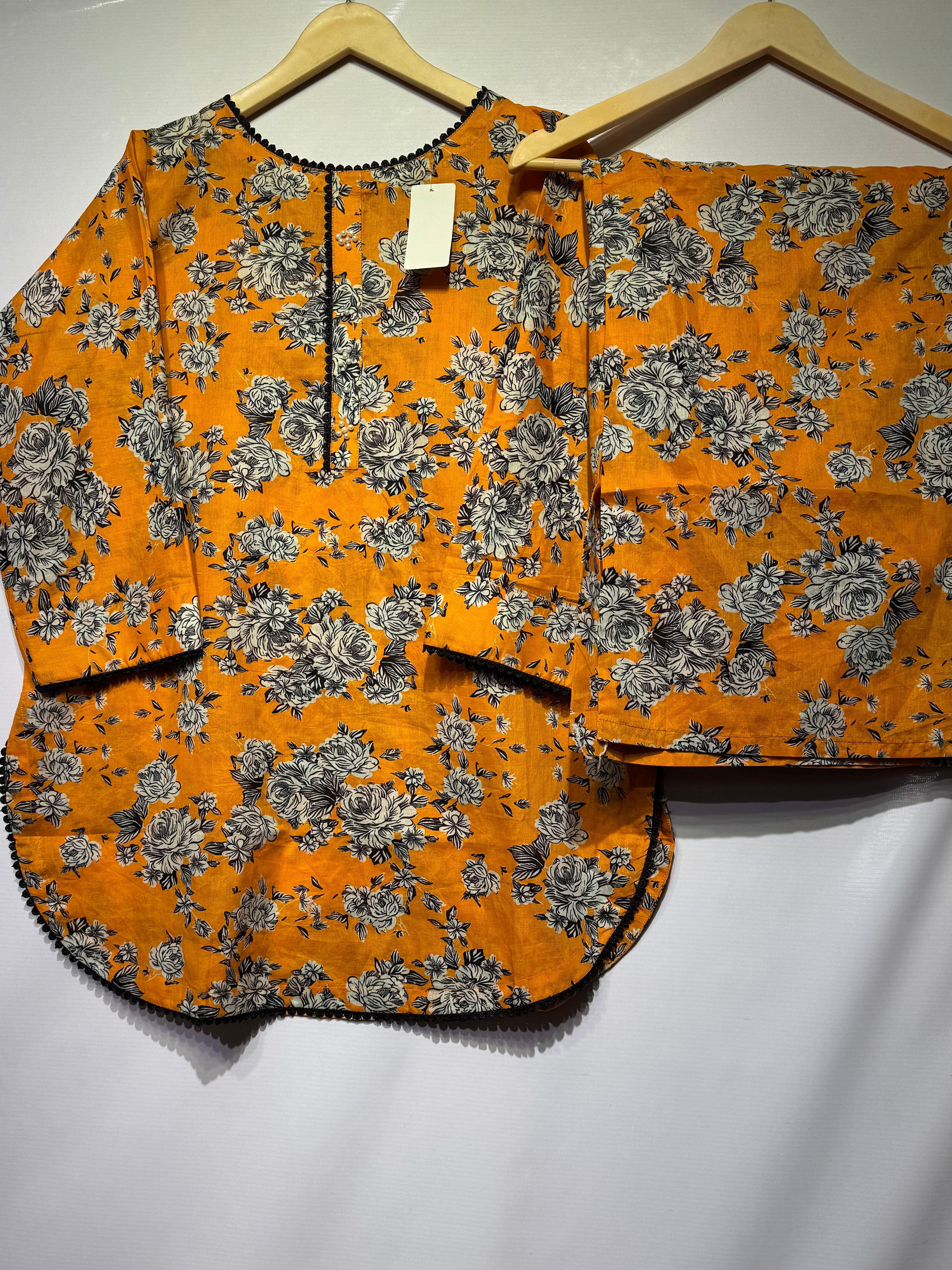 Pure soft Lawn floral Printed🎨cord Sets along with printed Plaso👗