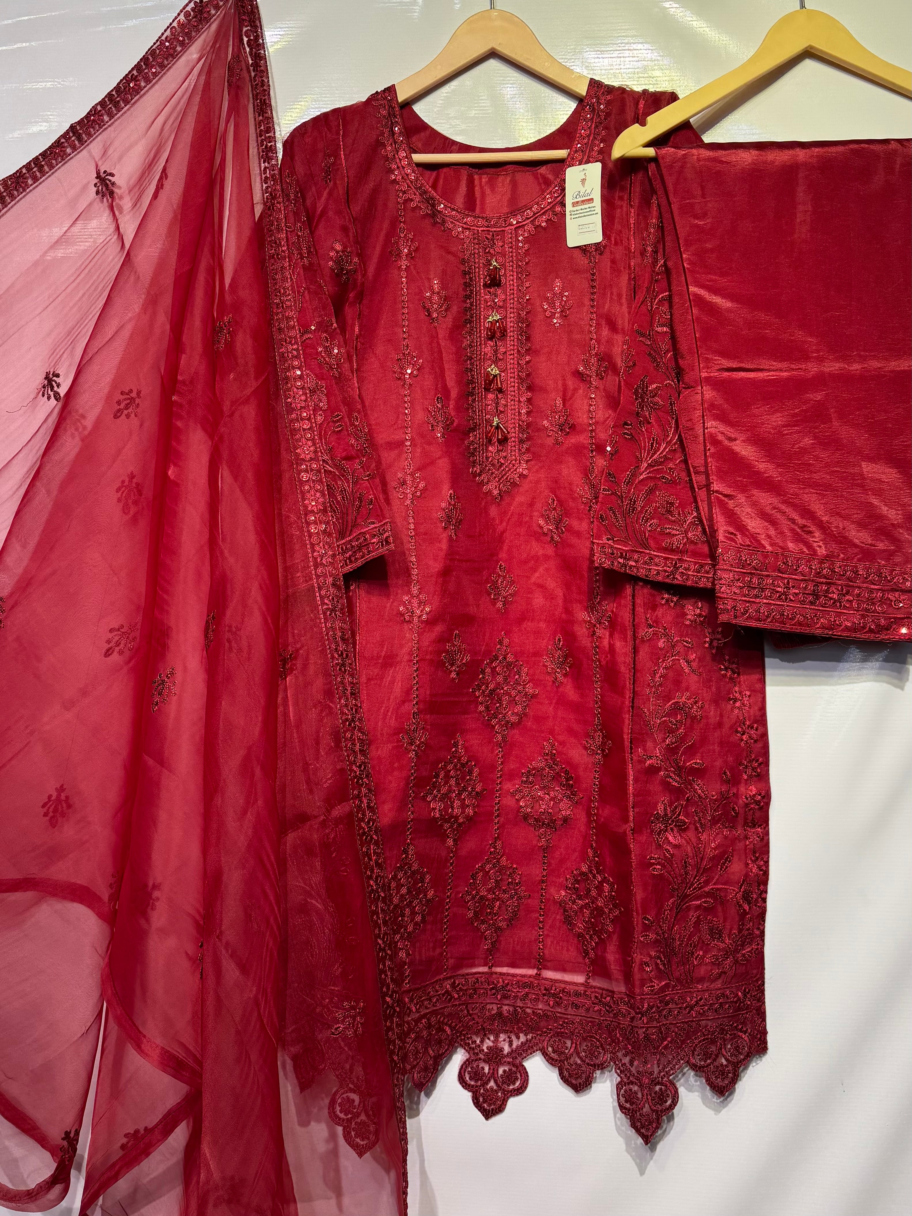 Fully Sequential+thread embroidered🧵with cut work daman 3 pcs 👗
