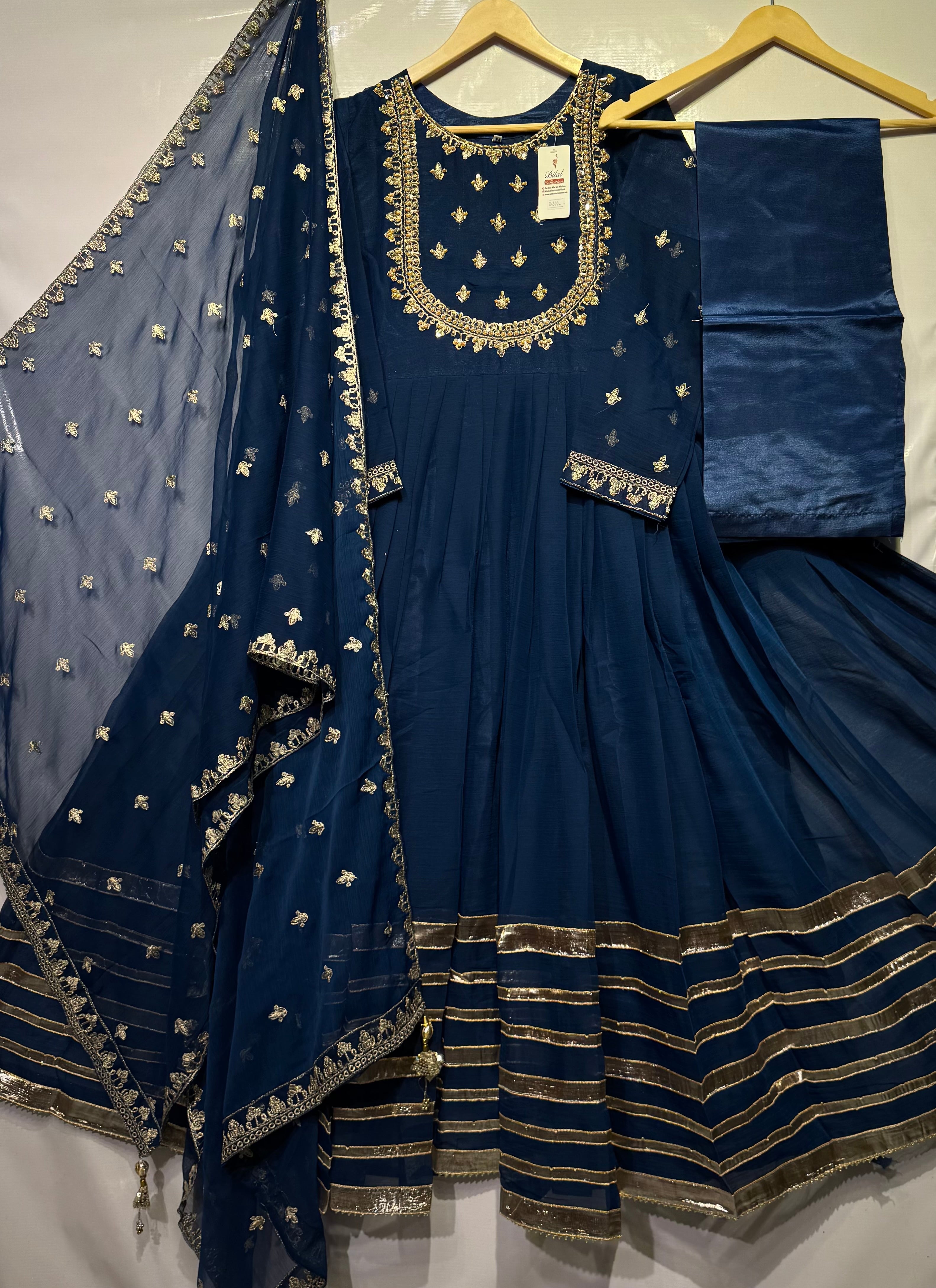 Massive 300+inches handmade embroidered 🧵chiffon maxi along with heavy dupatta & trouser🔥