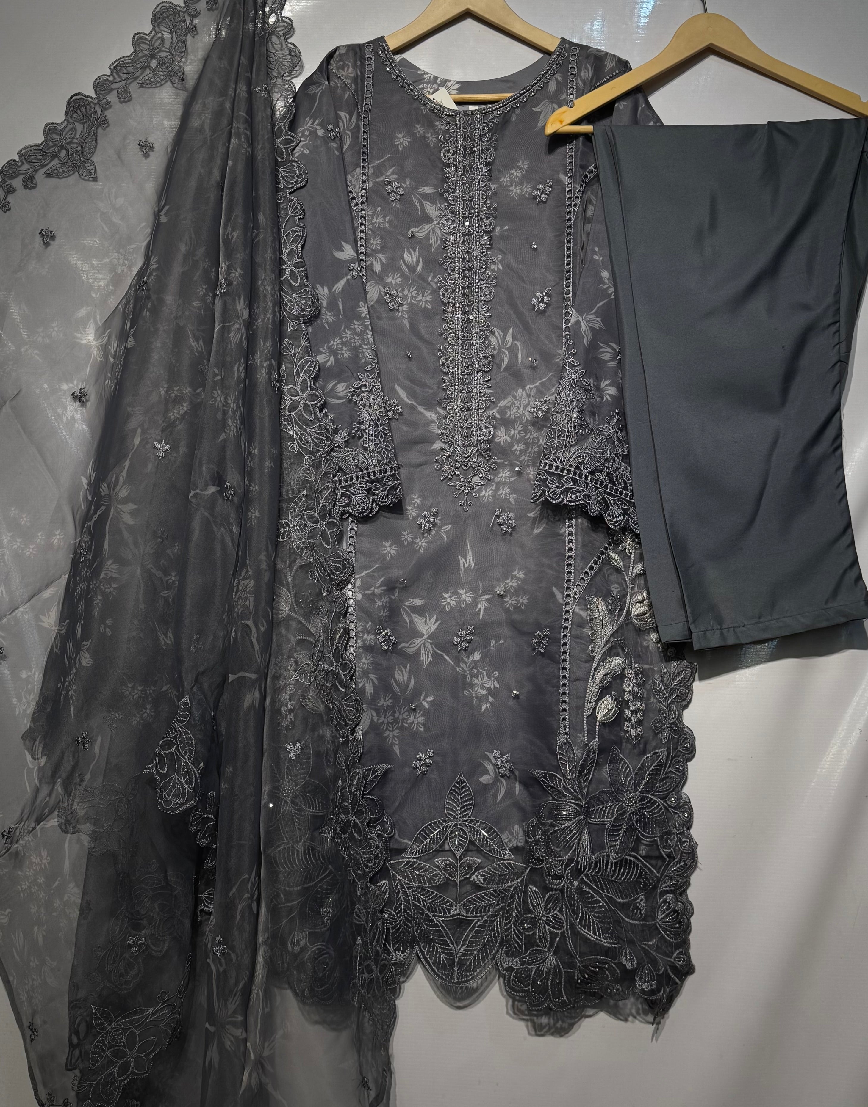 Pure organza digital printed handmade + cut worked🪡premium quality 3 pcs 👗