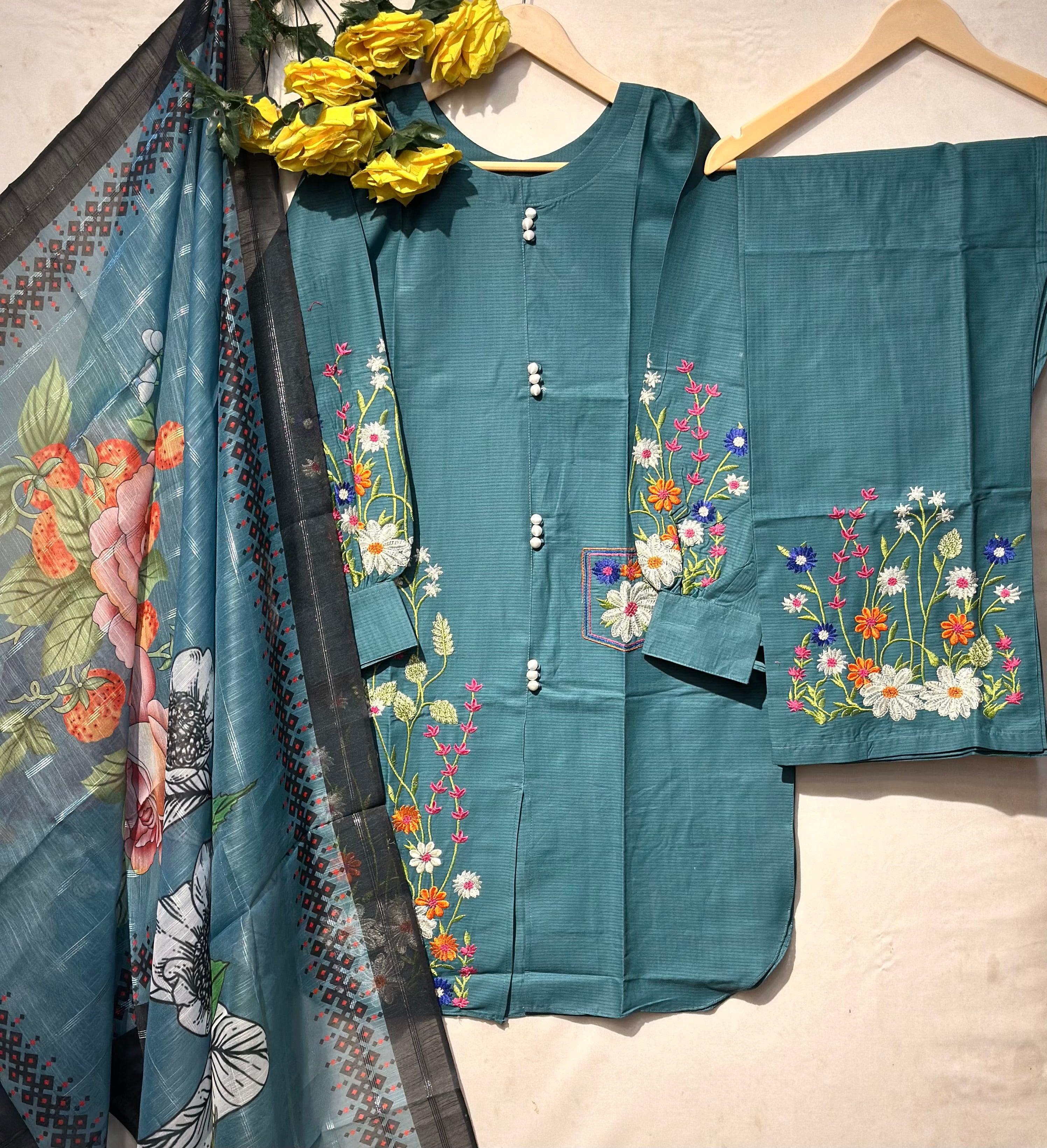 🔥Eid Arrival Multi-embroidered 3 pcs suit on Lawn🔥 - bilalcollectionstore