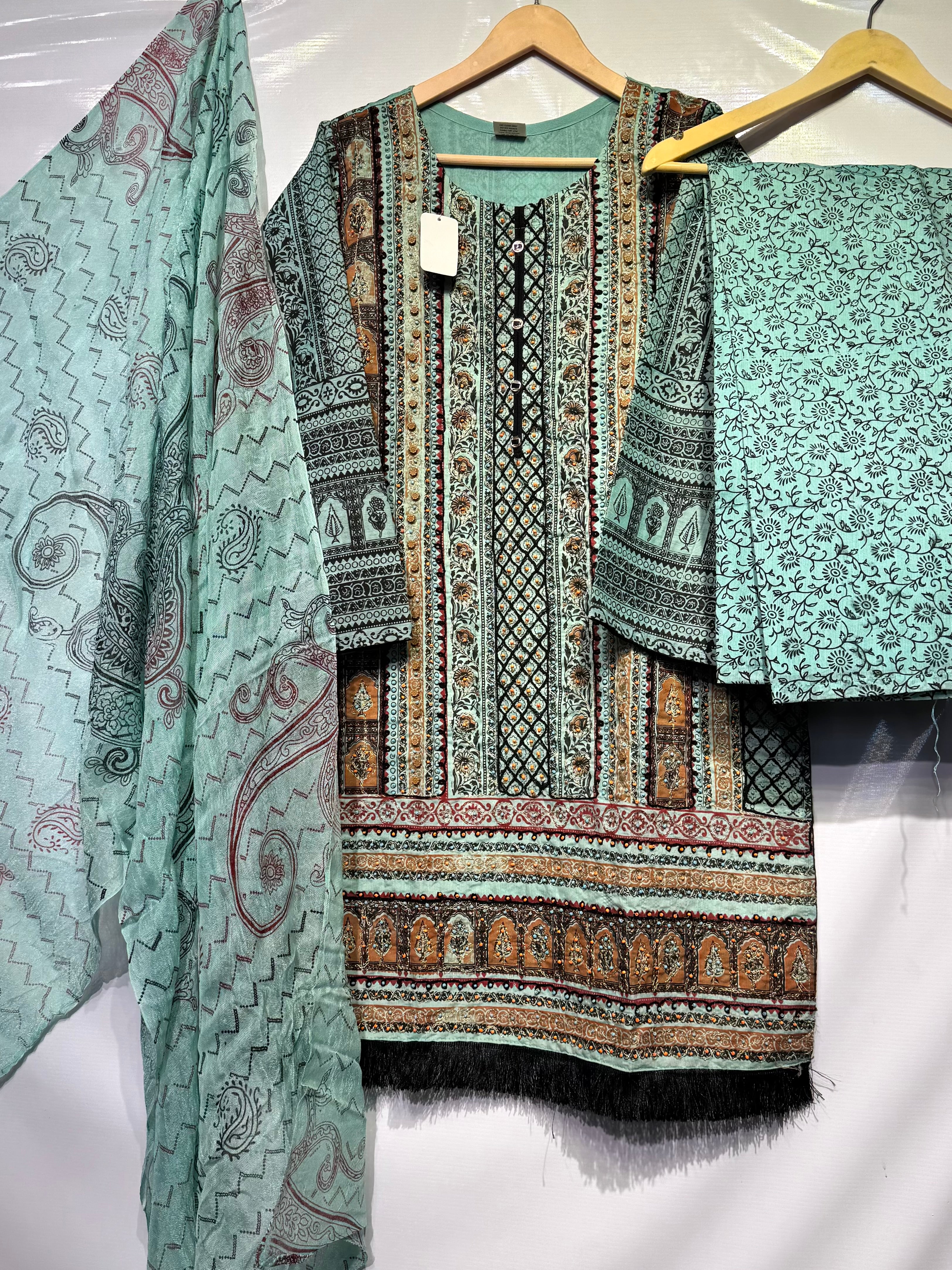 Paper cotton thread+beats+tilla+printed shirt🧵printed trouser & organza dupatta 3 pcs 👗
