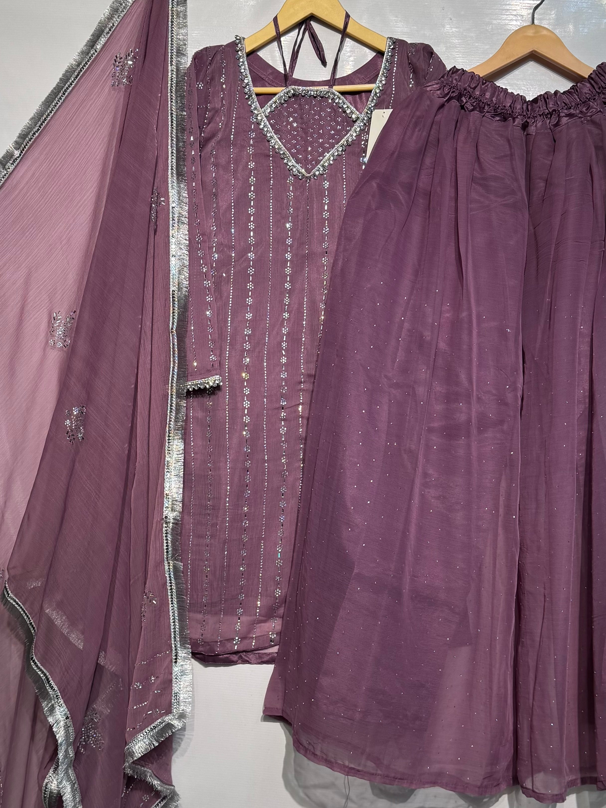 Stone mukesh worked🧵perfect wedding pret ✨