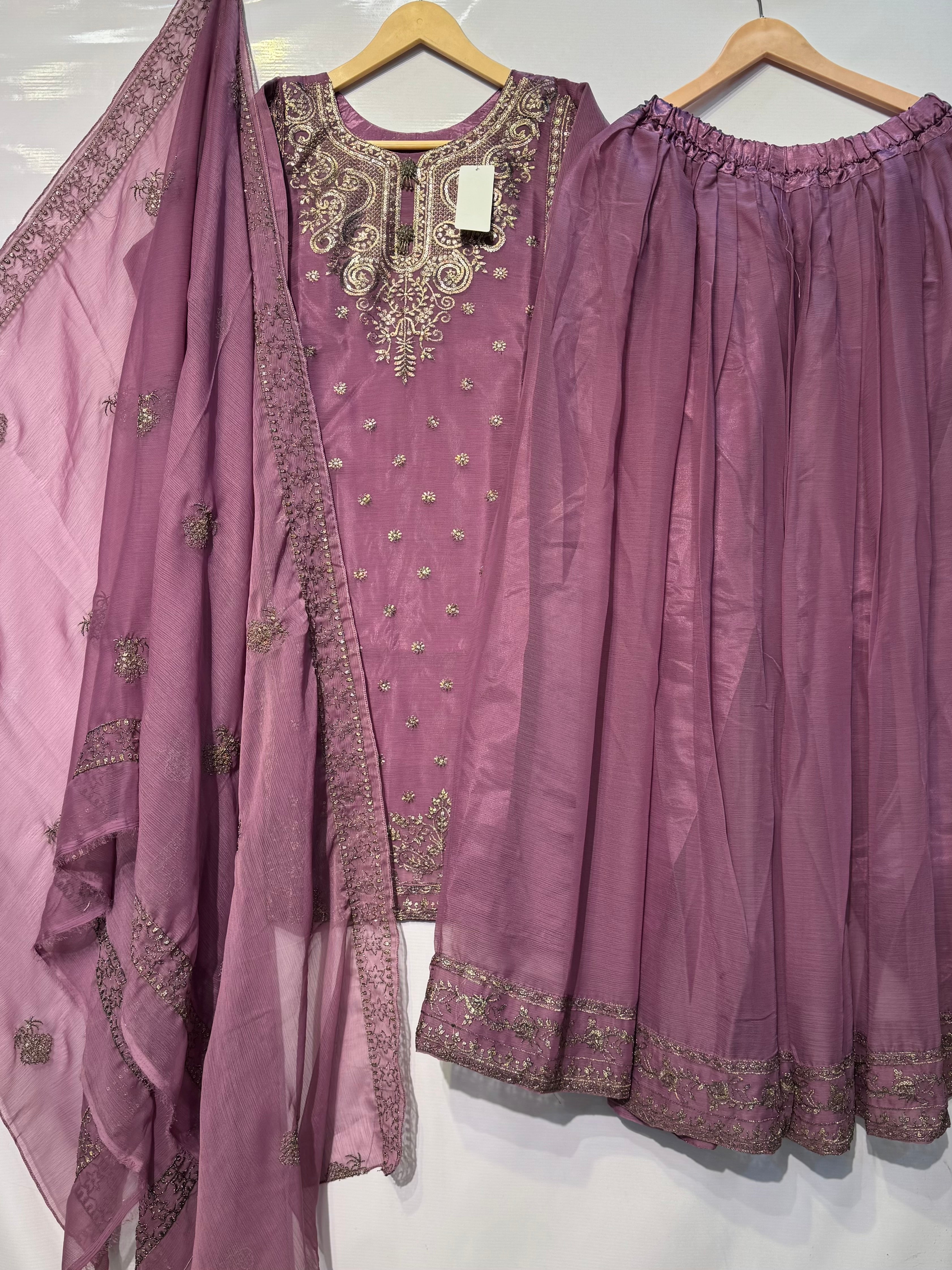 🔥#MOST DEMANDED BAREEZE EMBROIDERED🪡DRESS WITH MASSIVE FLAIRED PEPLUM GHARARA👗