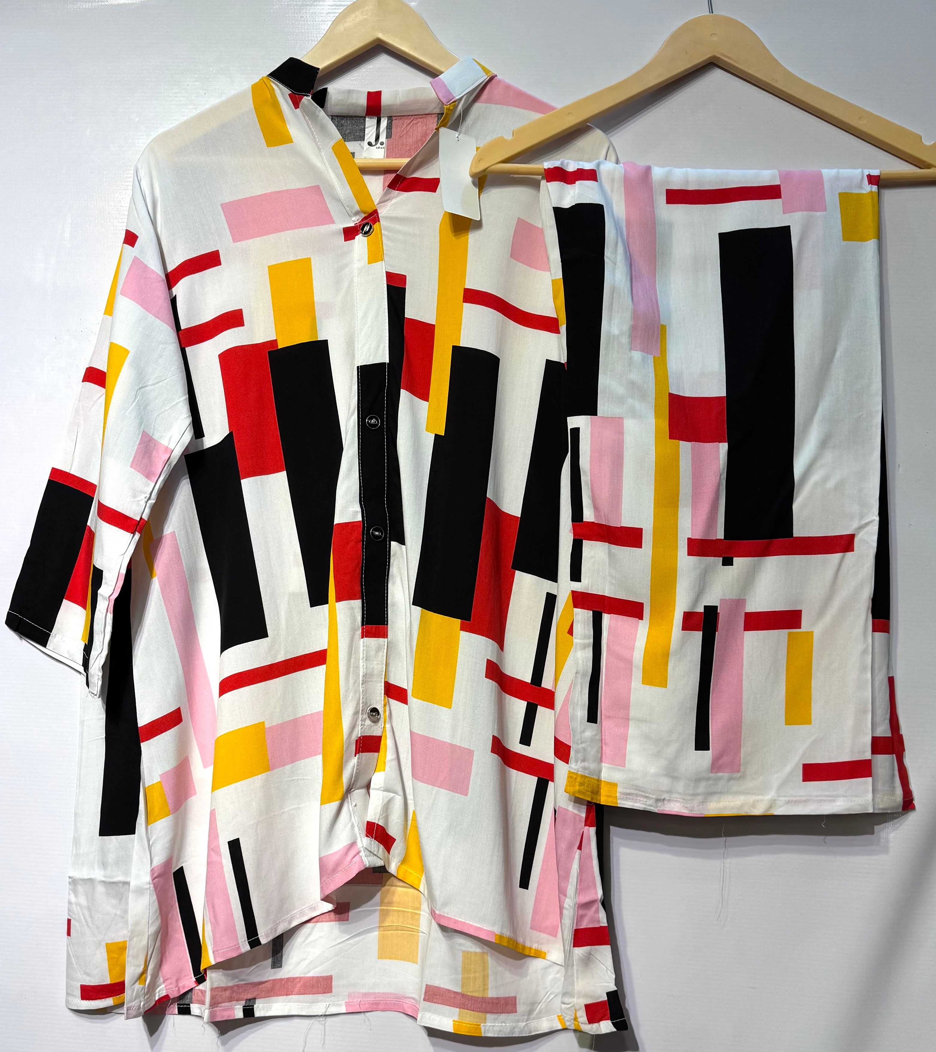 🔥Pure Soft printed🎨 linen cord sets all season essential🔥
