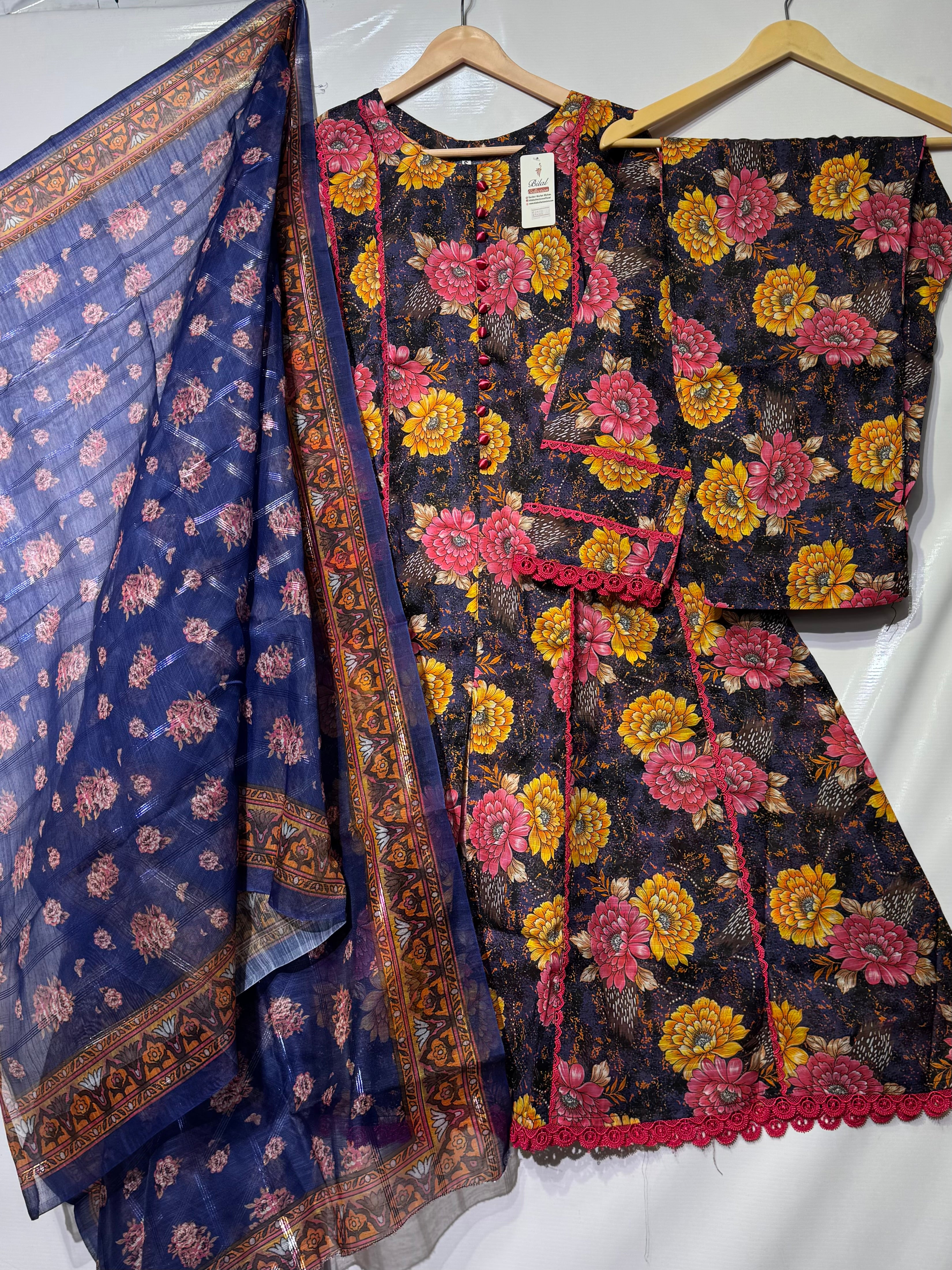 Bana Dora Lawn floral printed frock along with printed dupatta & Lawn ...