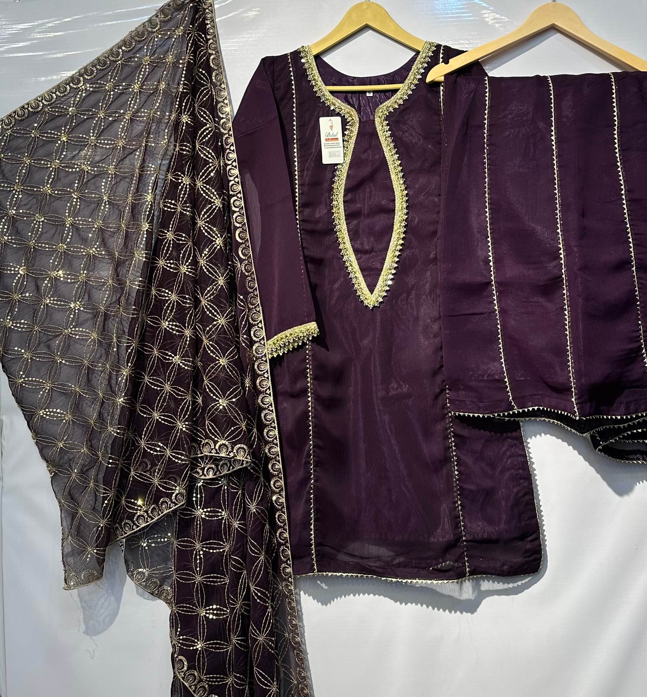 Floral sequential embroidered🧵staller along with chiffon shirt & plaso🔥