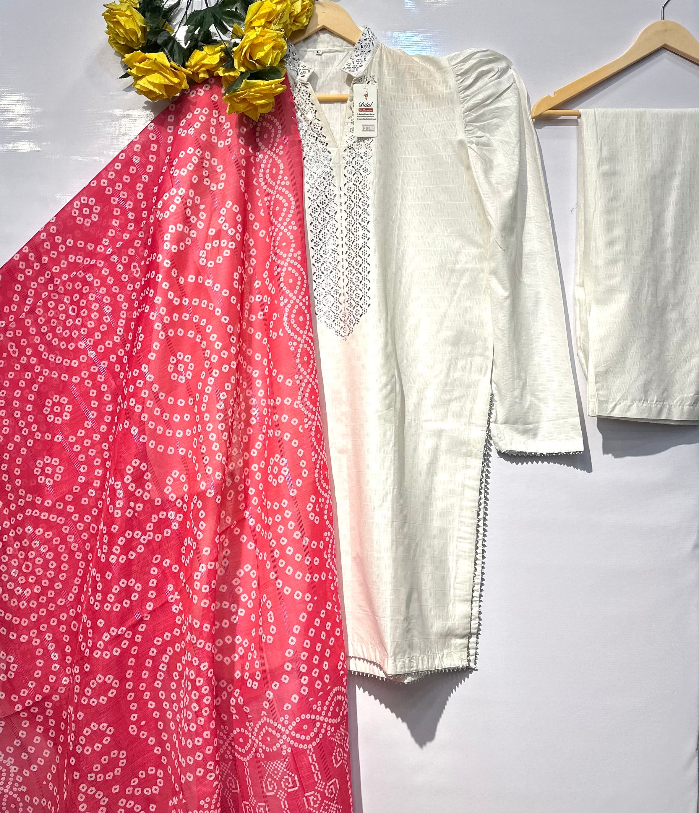Beautiful puffy styled sleeves shirt with print dupatta 3 pcs👗 - bilalcollectionstore