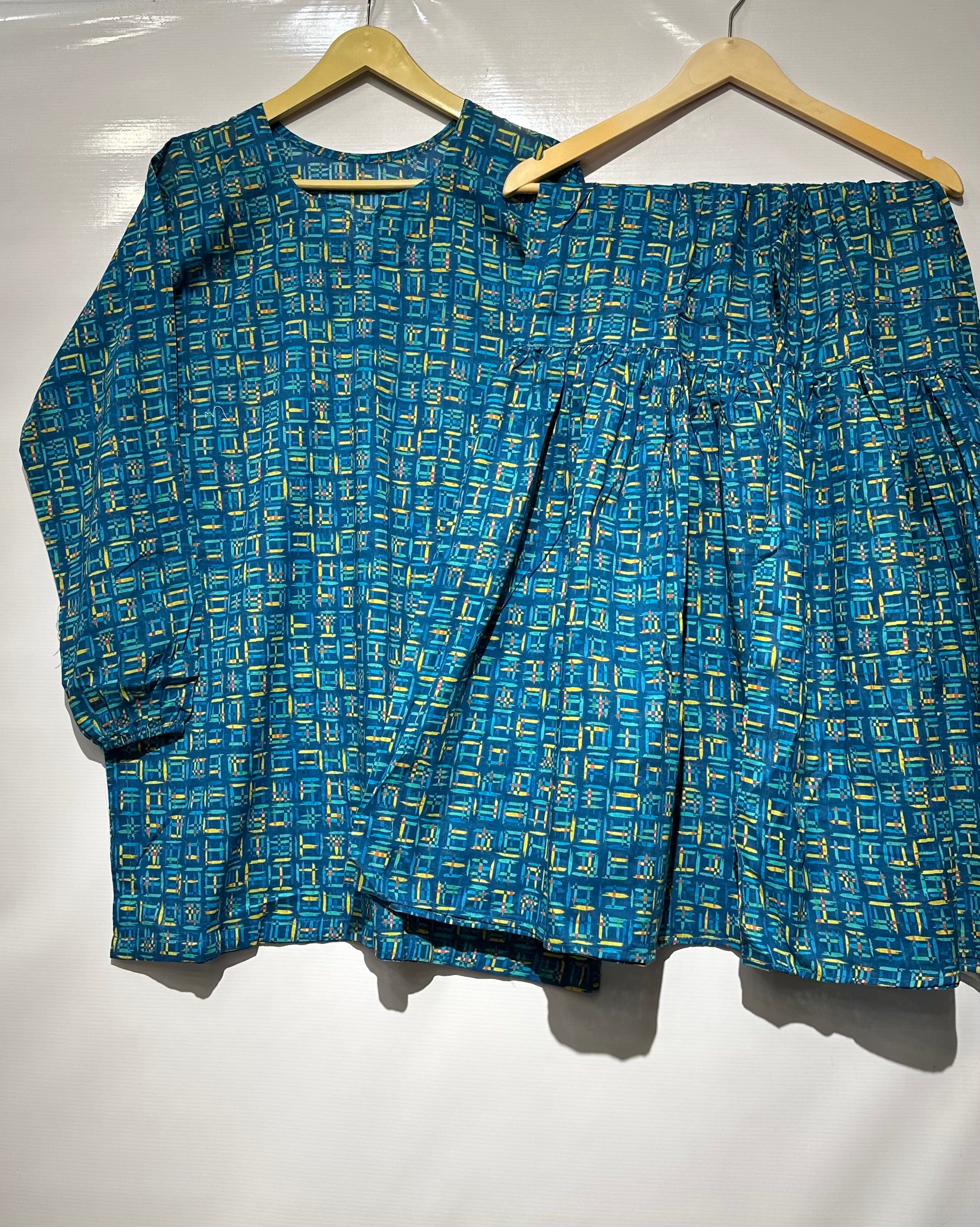 Soft malai lawn short shirts along with malai lawn printed gharara👗