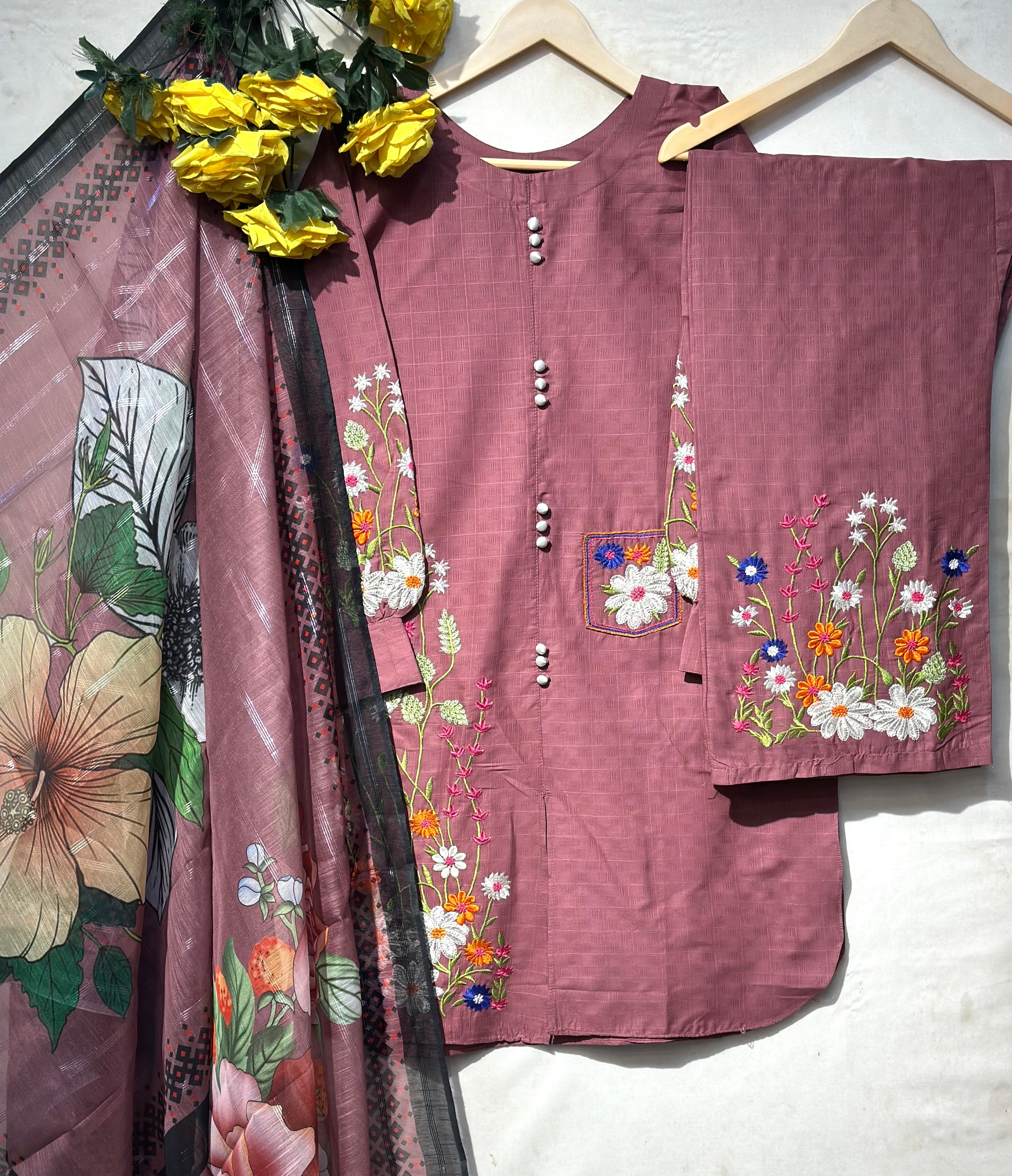 🔥Eid Arrival Multi-embroidered 3 pcs suit on Lawn🔥 - bilalcollectionstore