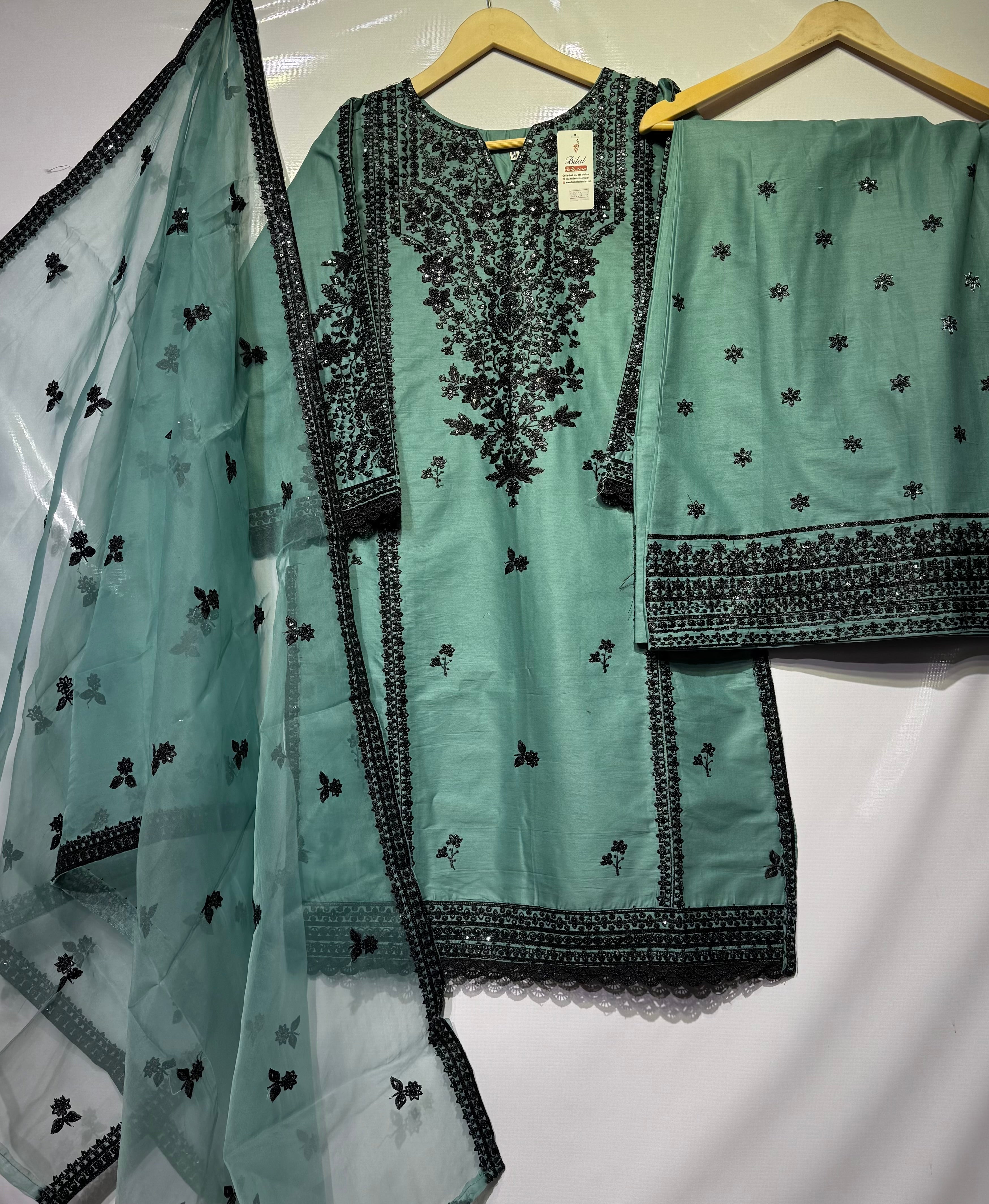 Black sequential embroidered cotton lawn shirt🧵with embroidered plaso & dupatta👗