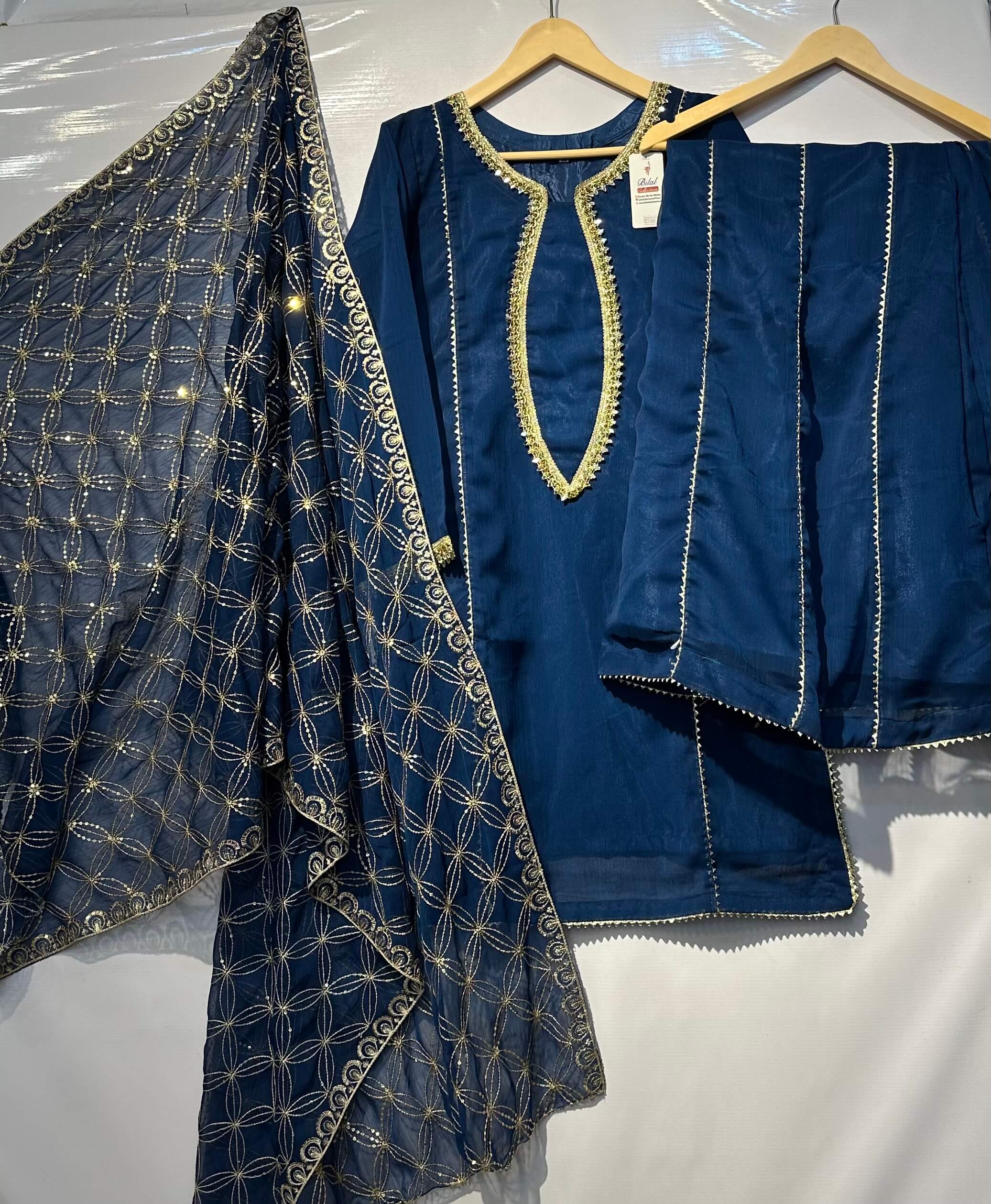 Floral sequential embroidered🧵staller along with chiffon shirt & plaso🔥