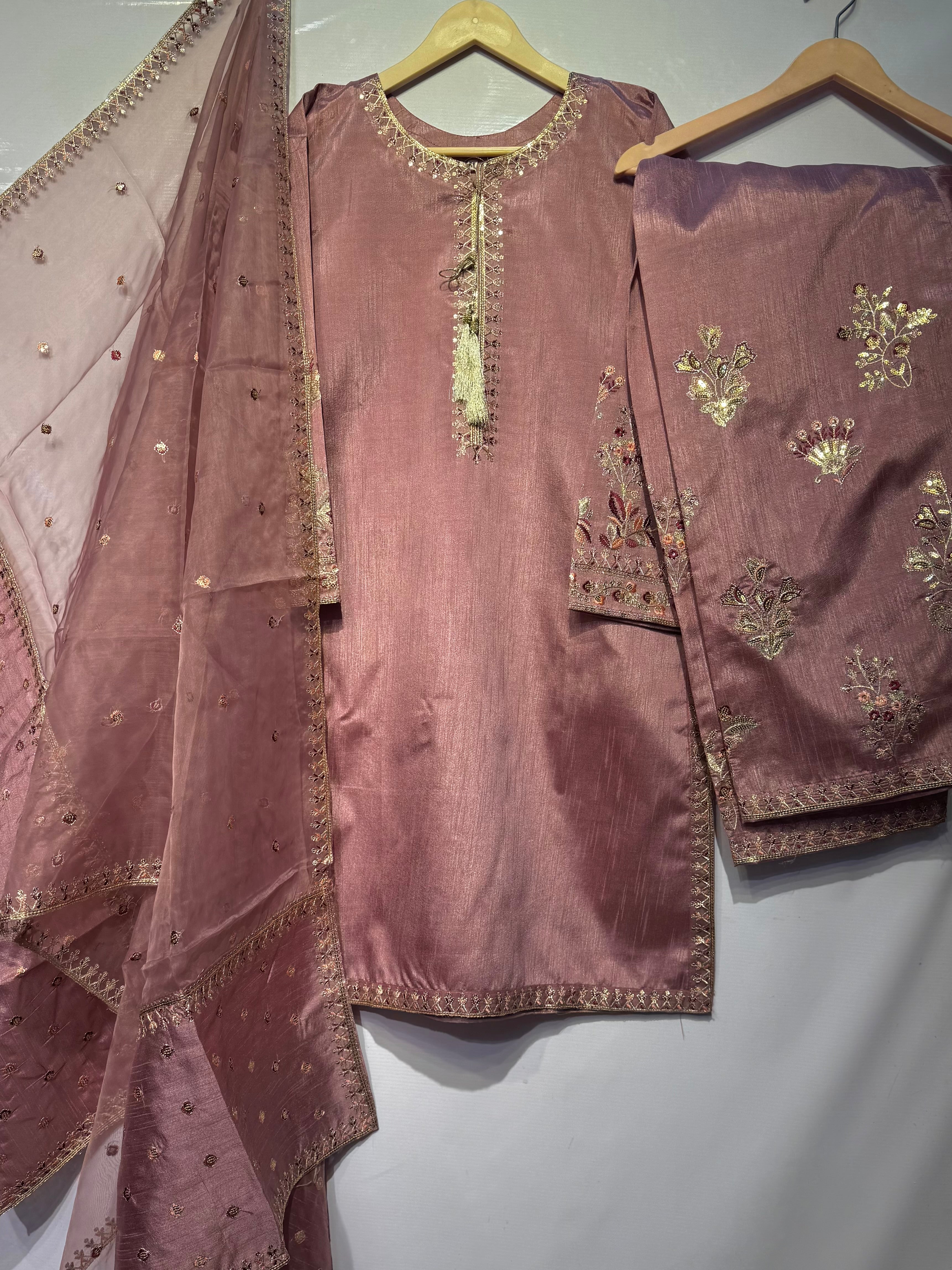 🔥 Raw silk Farshi shalwar Ensemble 🔥