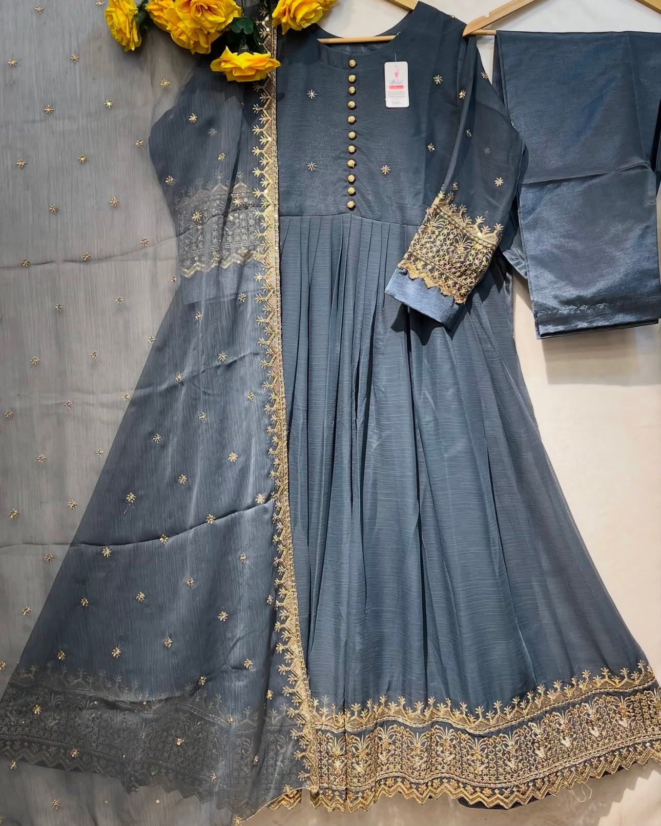 Soft chiffon Bareeze embroidered🧵long maxis along with embroidered dupatta & trouser 🔥