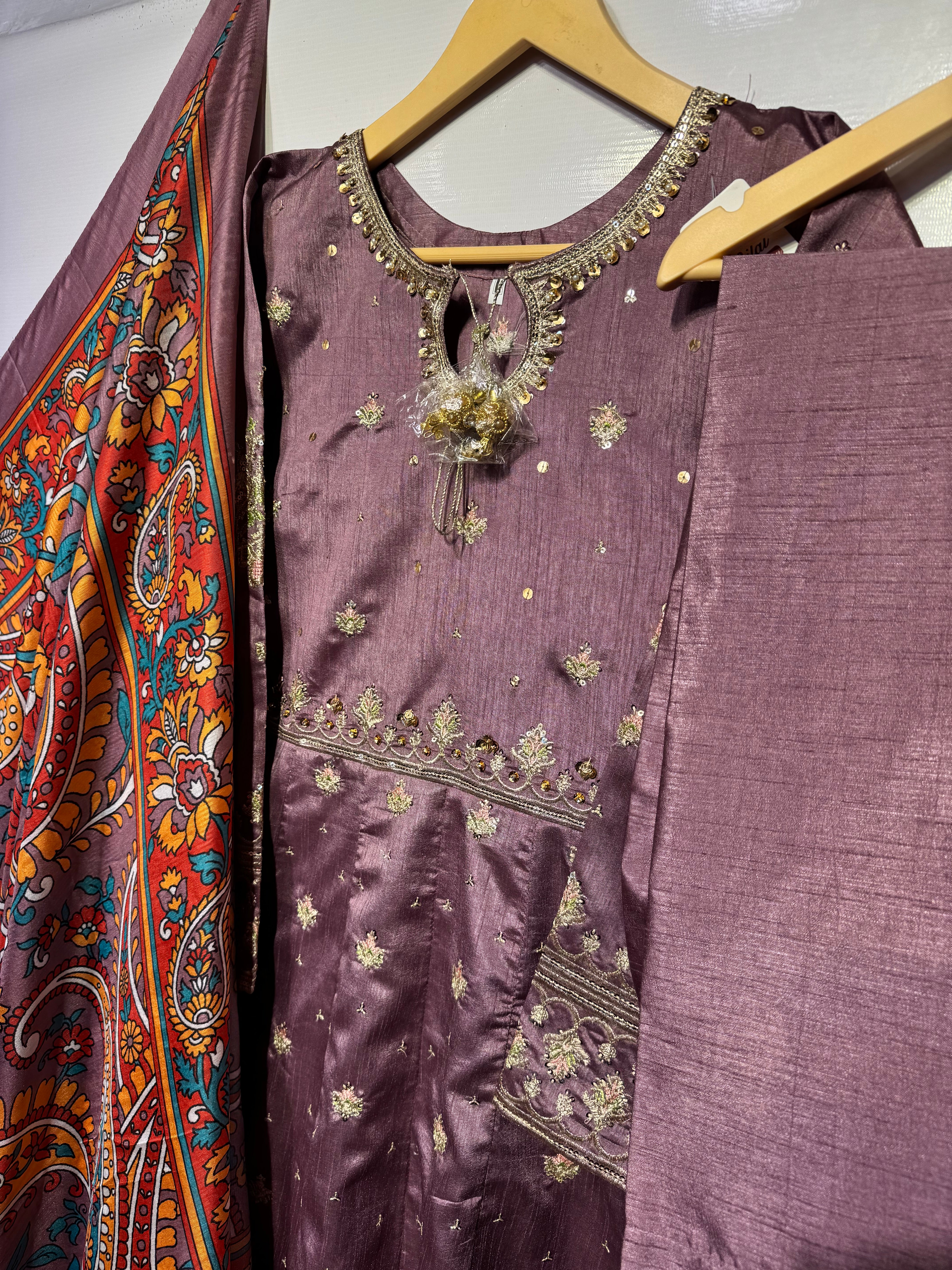 Handmade+tilla+sequence+thread embroidered🧵dress🔥