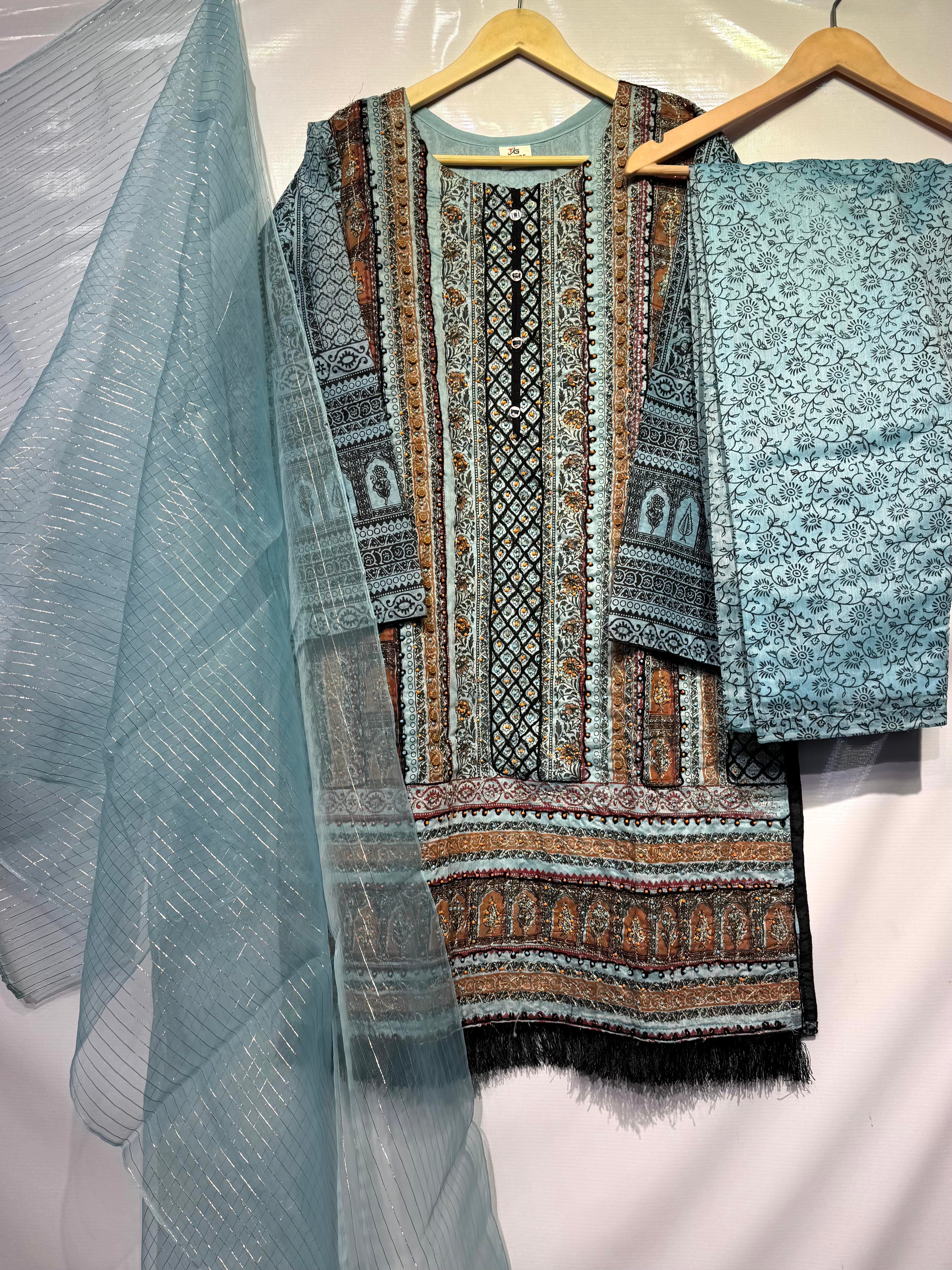 Paper cotton thread+beats+tilla+printed shirt🧵printed trouser & organza dupatta 3 pcs 👗