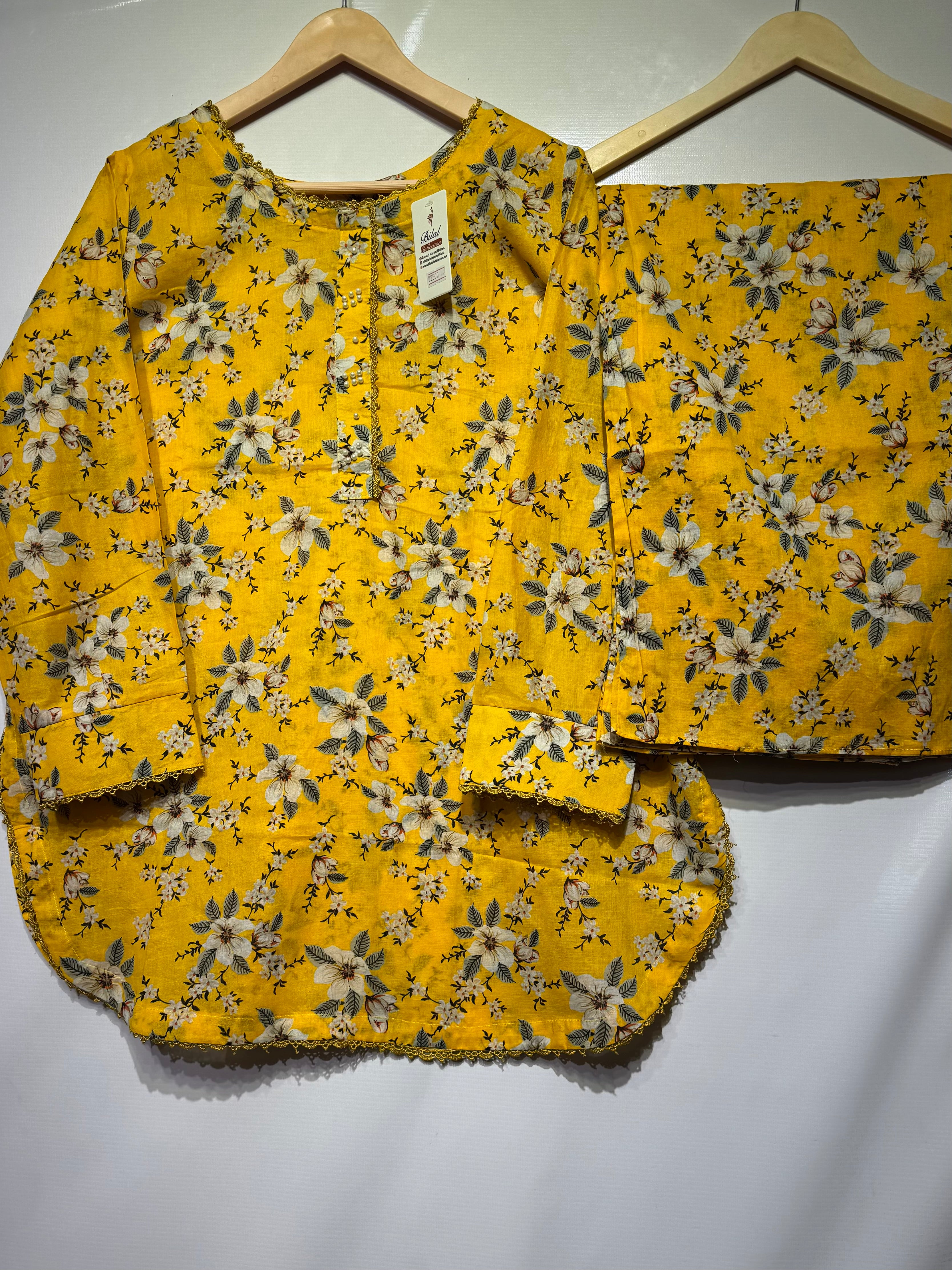 Pure soft Lawn floral Printed🎨cord Sets along with printed Plaso👗