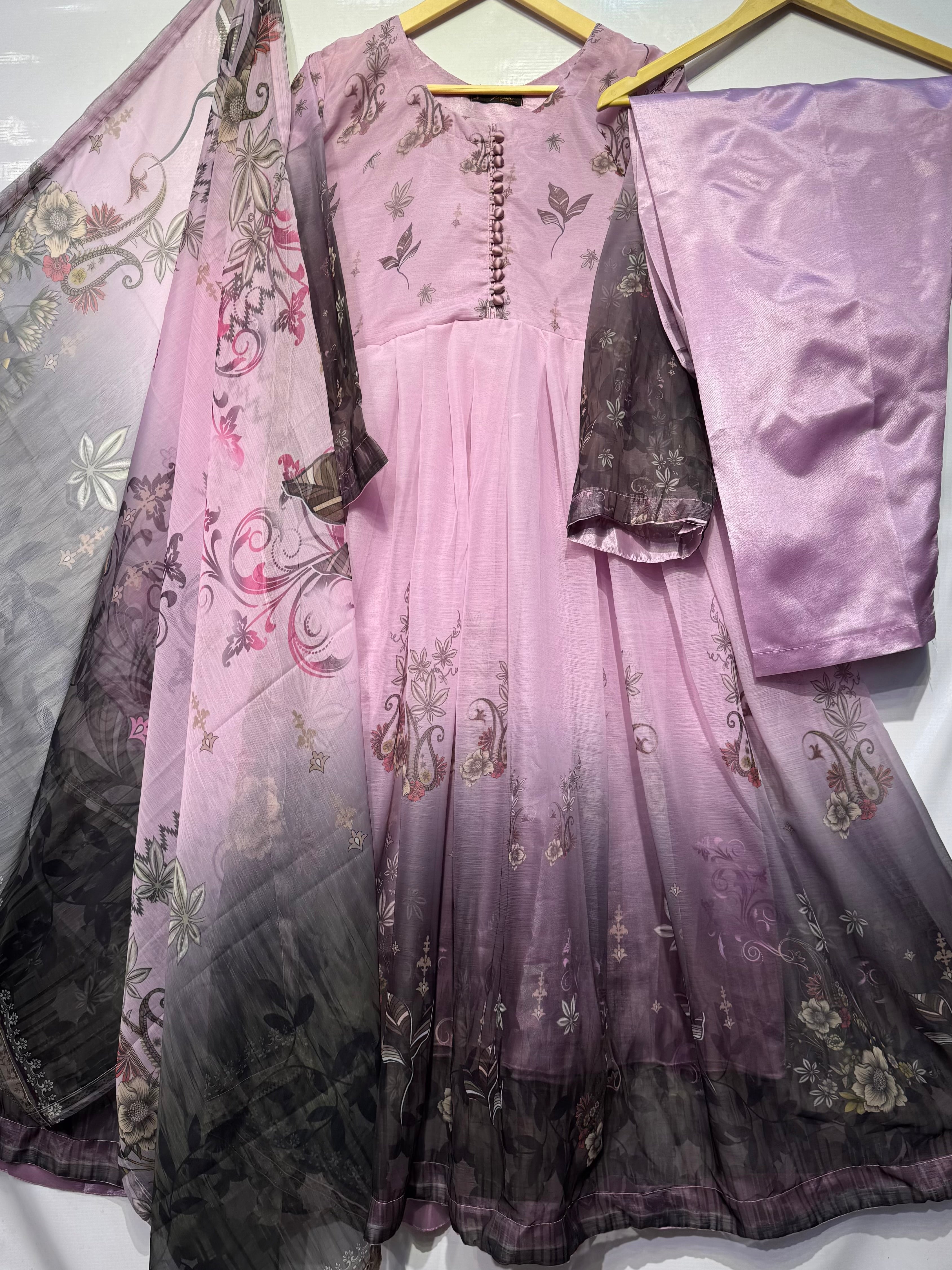Soft crinkle Tye n dye🫟maxi & dupatta with katan trouser 👗