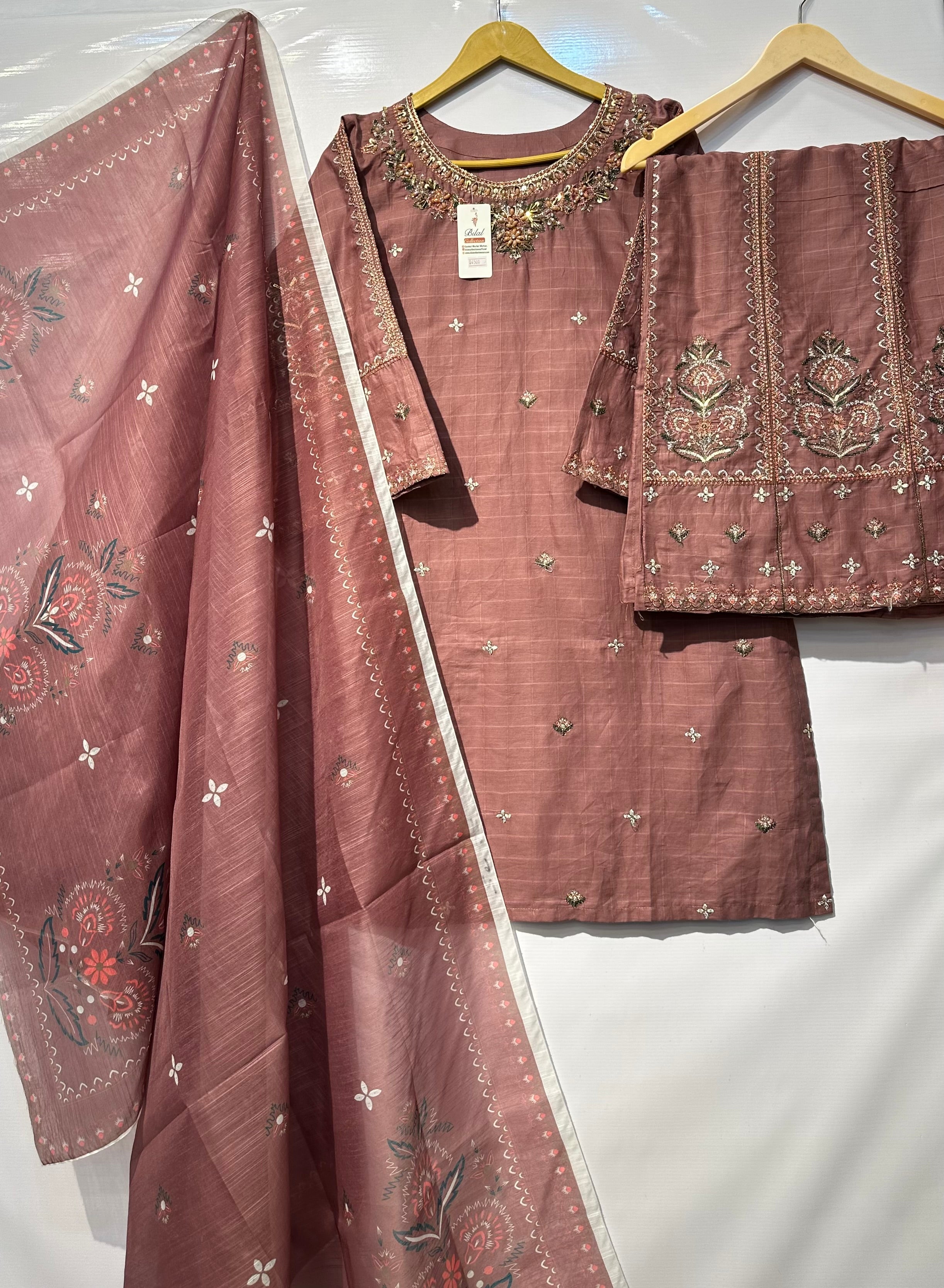 Embroider cotton-Lawn 3 pcs dress 👗