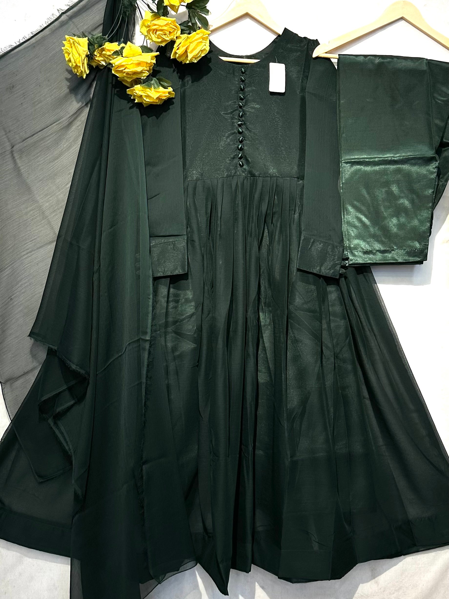 🔥 Most Demanded trending pleated style chiffon maxi 🔥