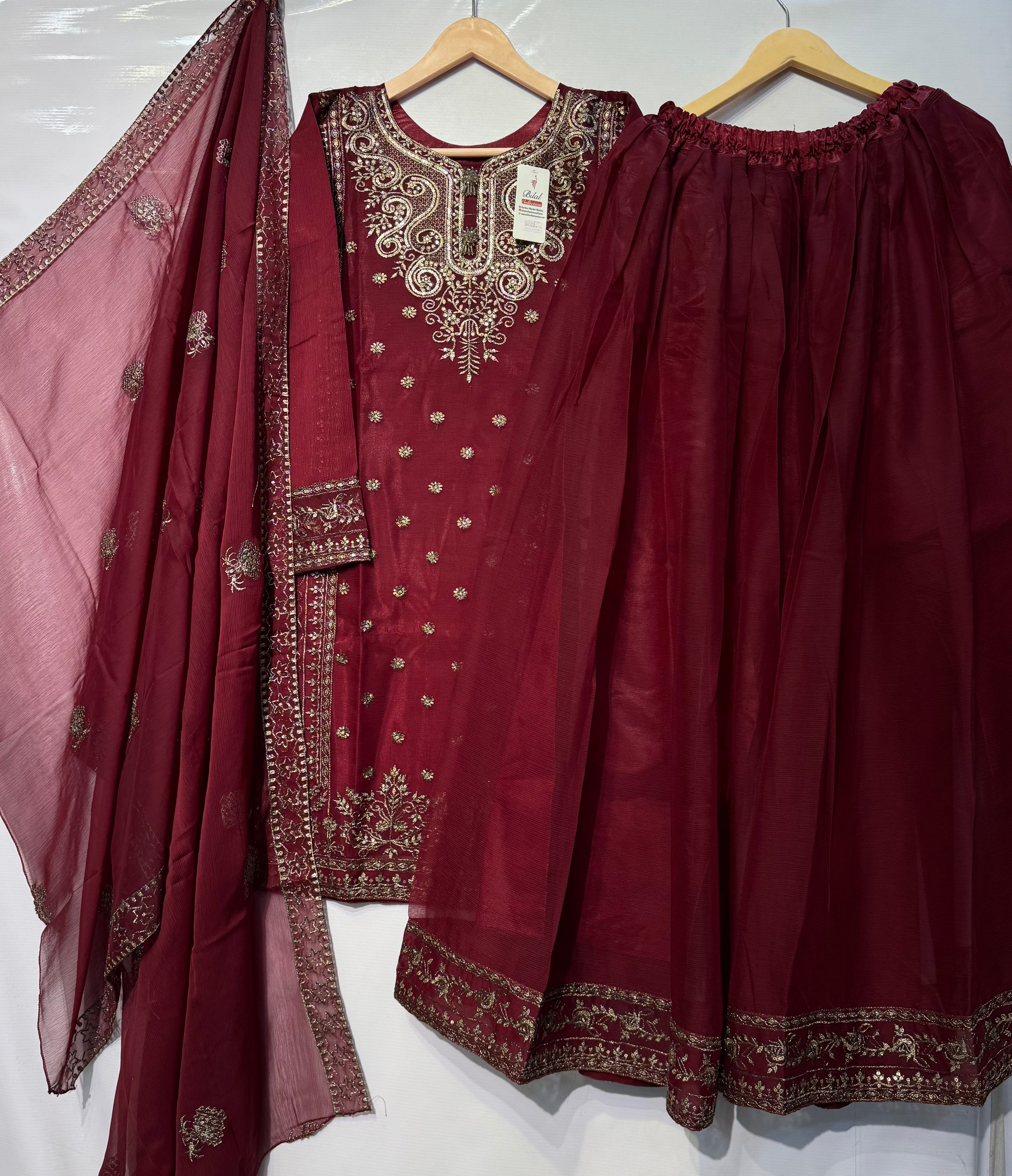 🔥#MOST DEMANDED BAREEZE EMBROIDERED🪡DRESS WITH MASSIVE FLAIRED PEPLUM GHARARA👗