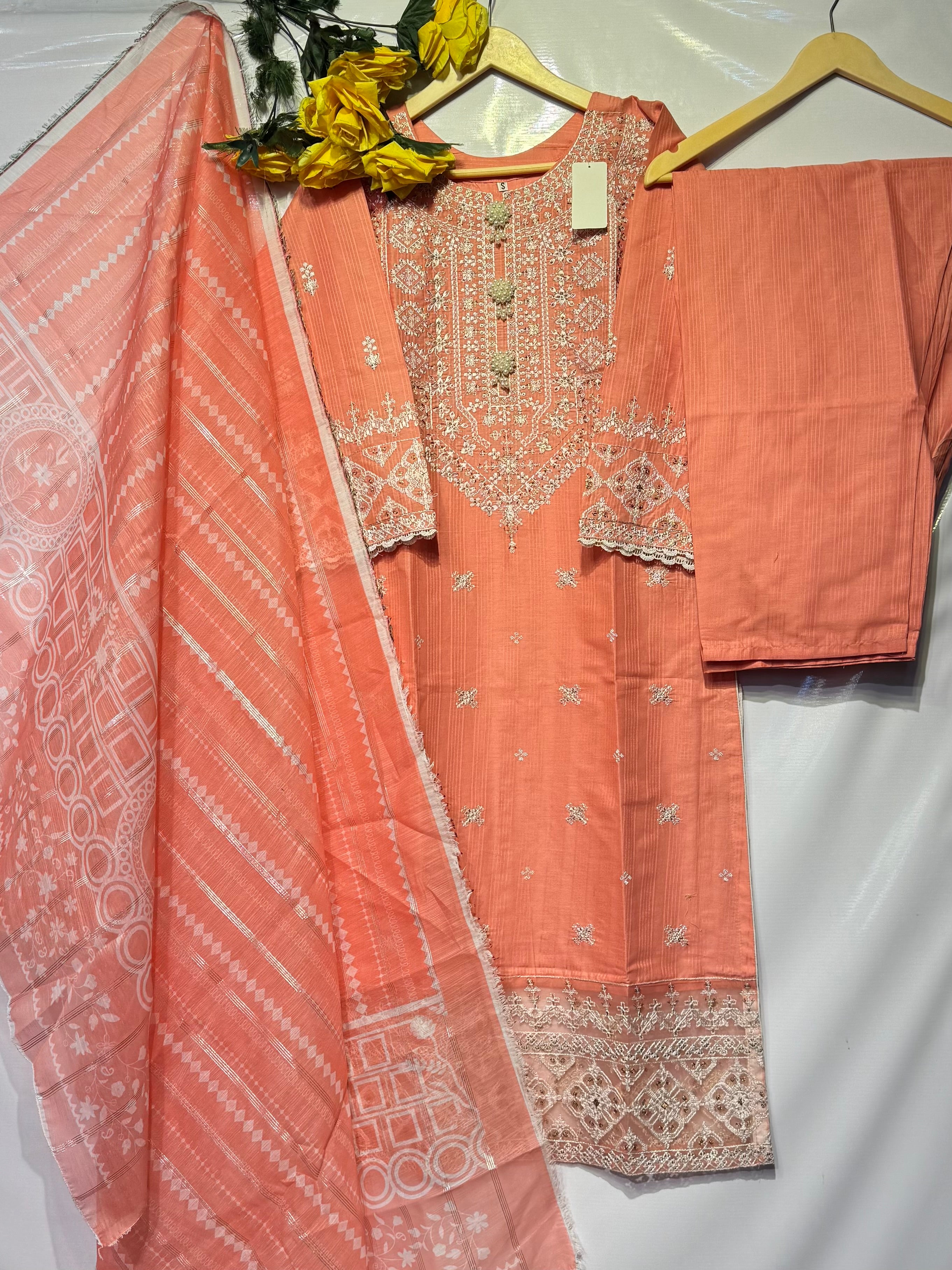 Fully dhaga embroidered long shirt with printed dupatta & trouser 3 pcs 👗