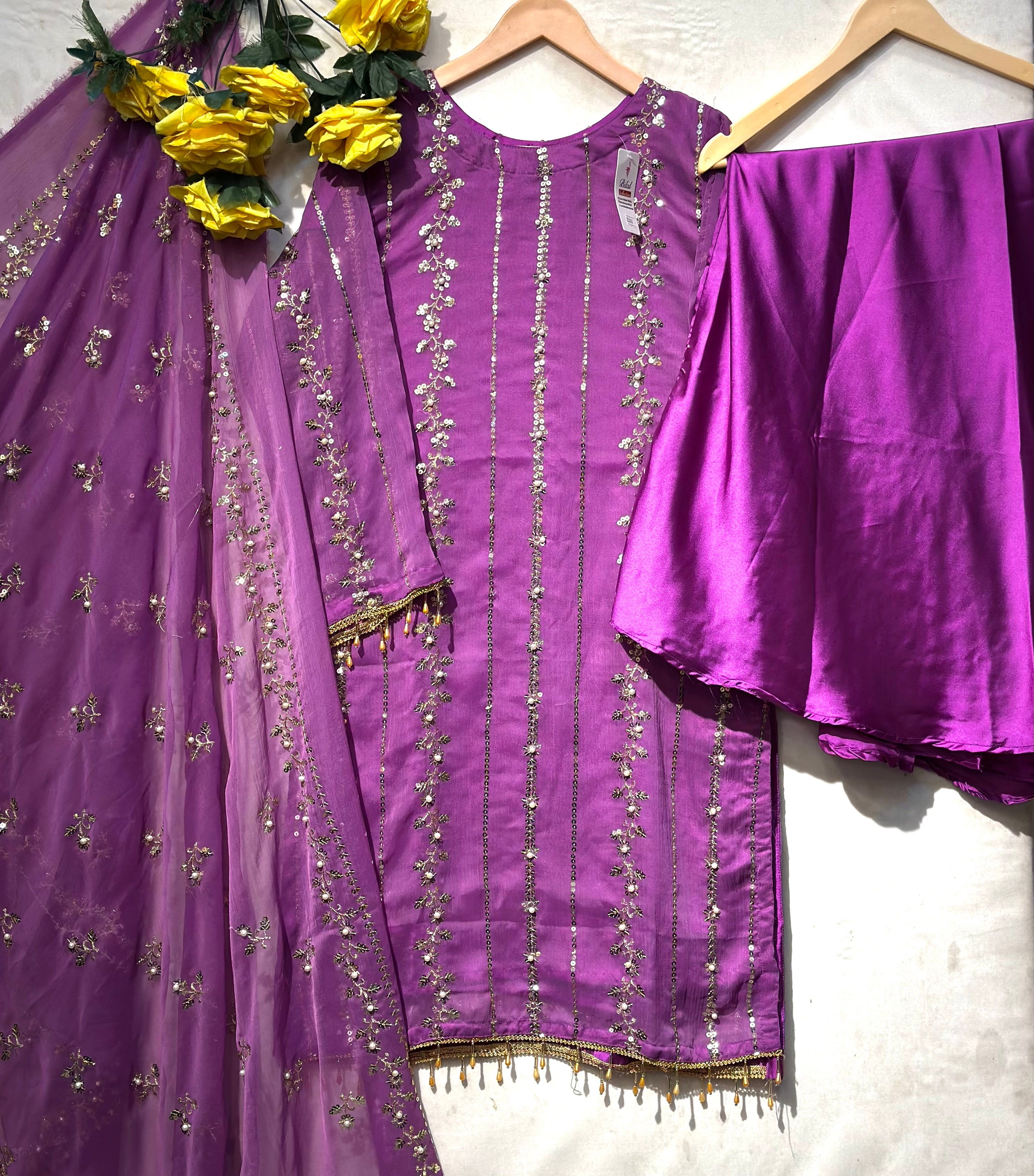 🔥Beautiful pearl+sequence embroidered 3 pcs🔥 - bilalcollectionstore