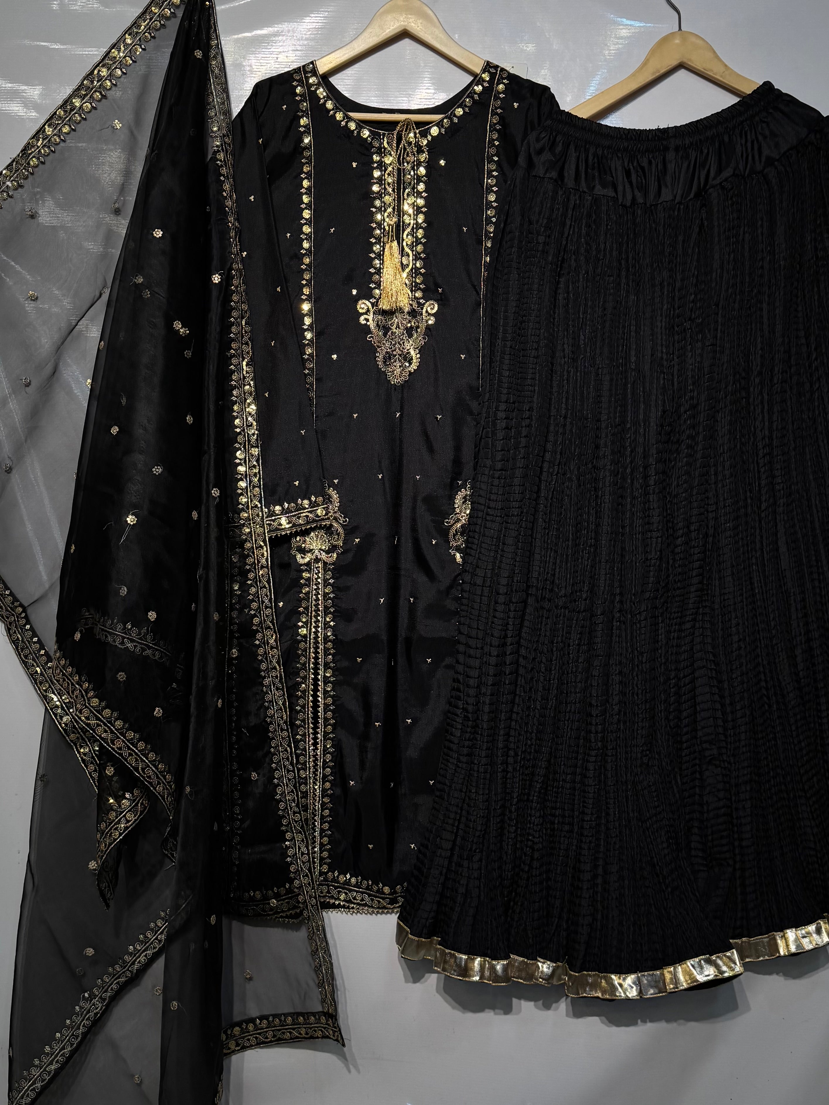 Wedding trendy crush ensemble 🔥