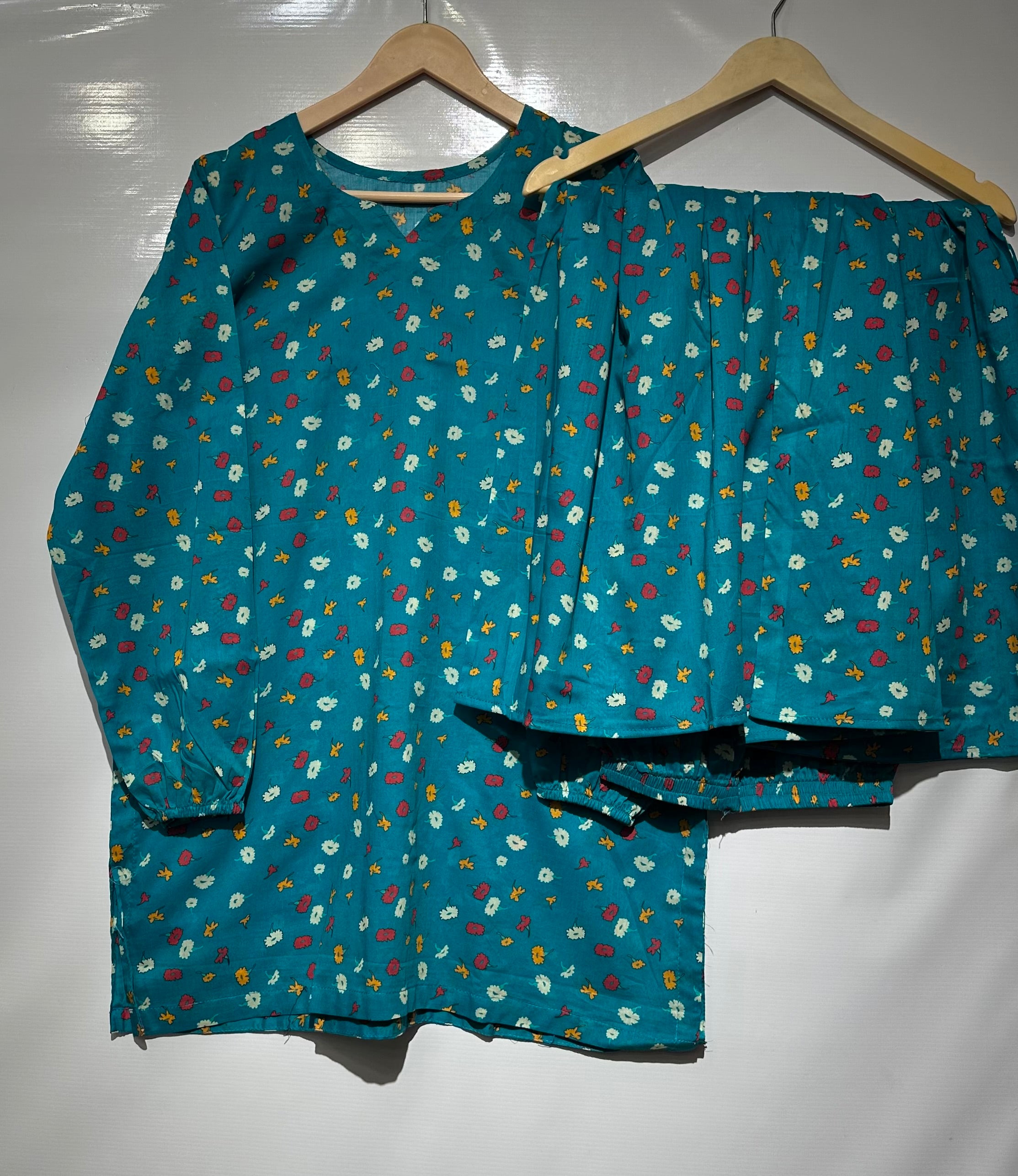 Soft malai lawn short shirts along with malai lawn printed gharara👗