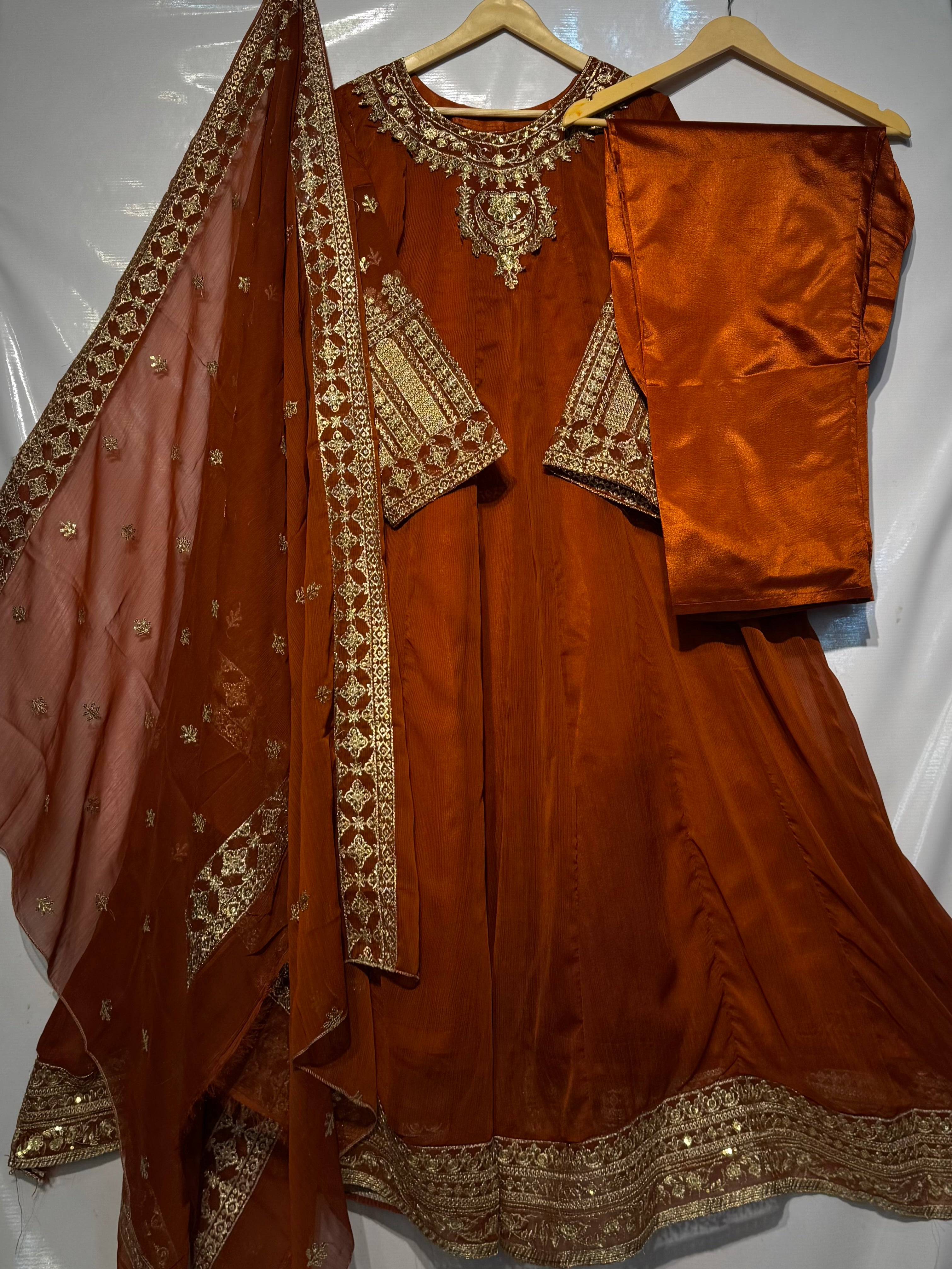 Sequence tilla embroidered🧵pleated style 3 pcs maxi🔥