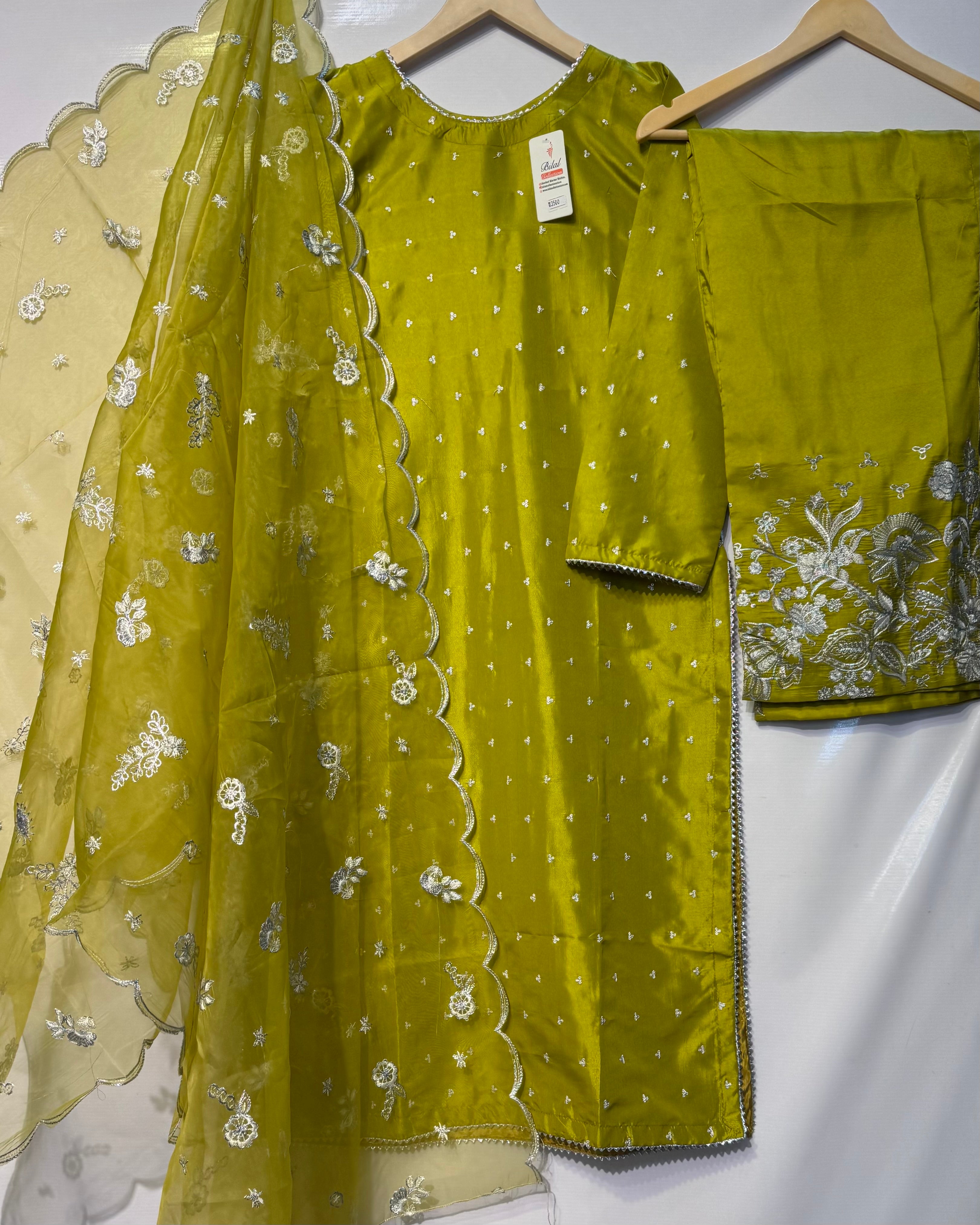 Soft katan silk thread embroidered🧵3 pcs dress 👗