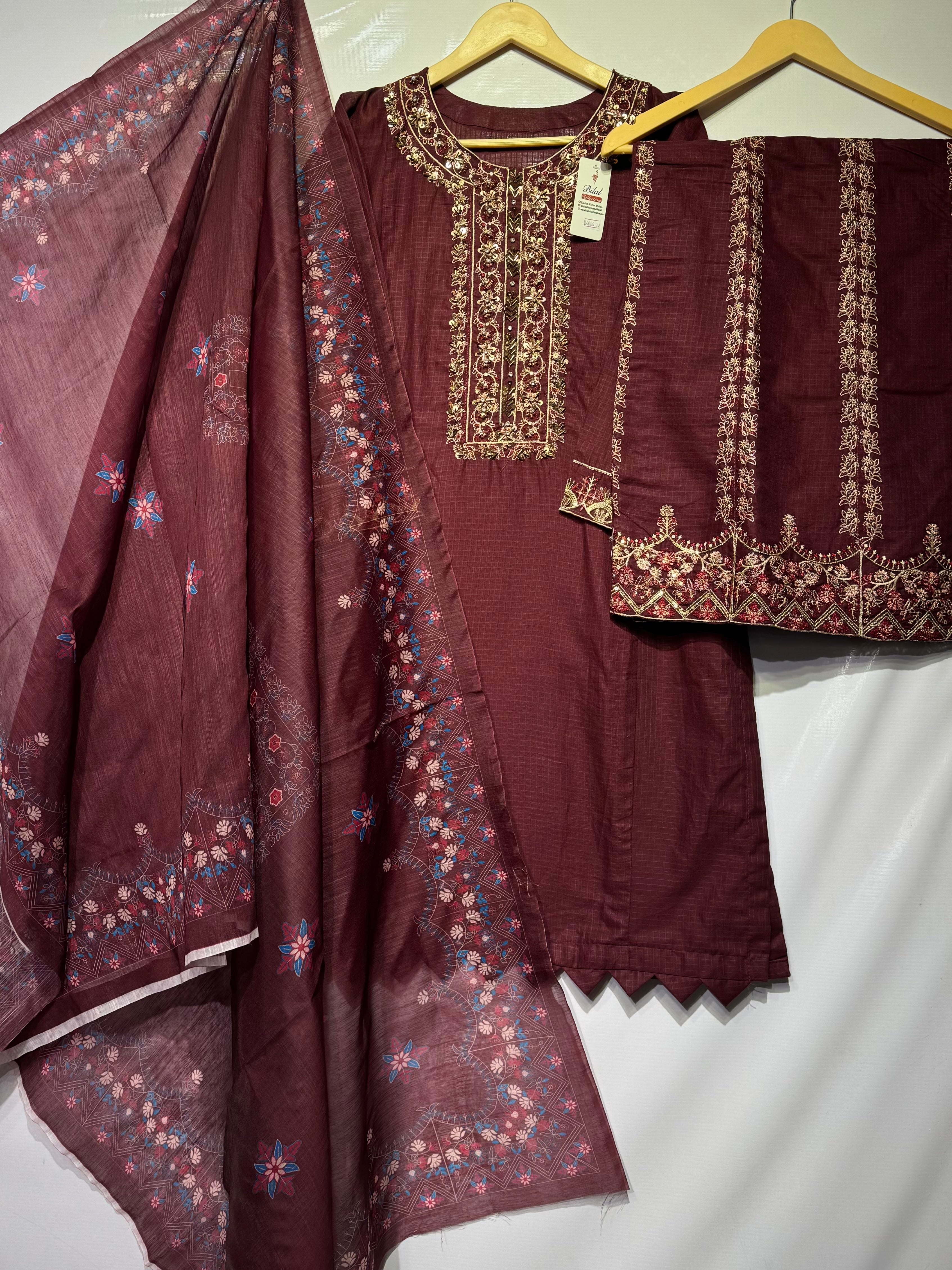 Soft Lawn handmade embroidered🧵shirt along with print dupatta & Embroidered🪡plaso 👗