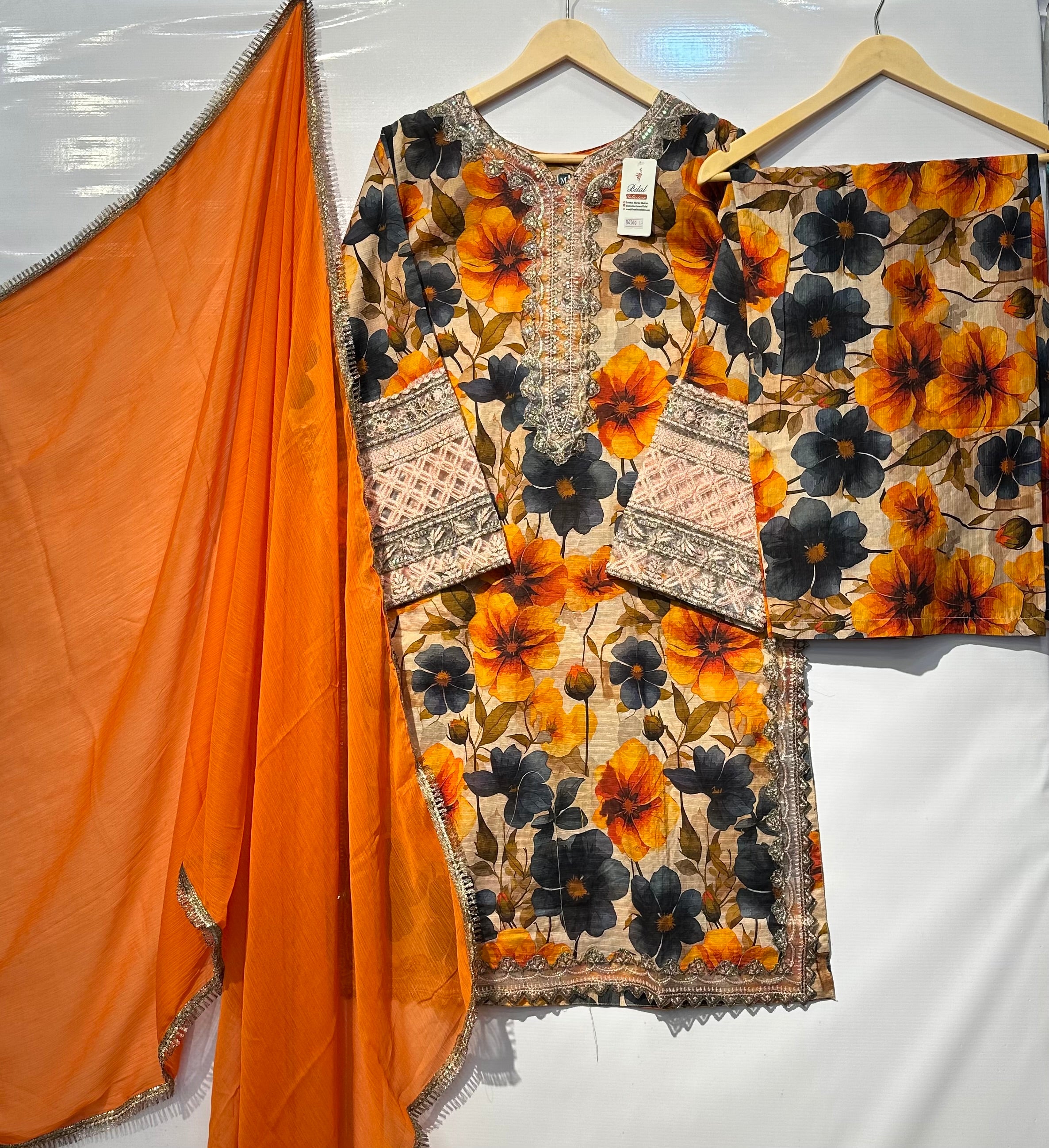 Printed Malai Lawn embroidered🧵shirt along with dupatta & printed plaso👗