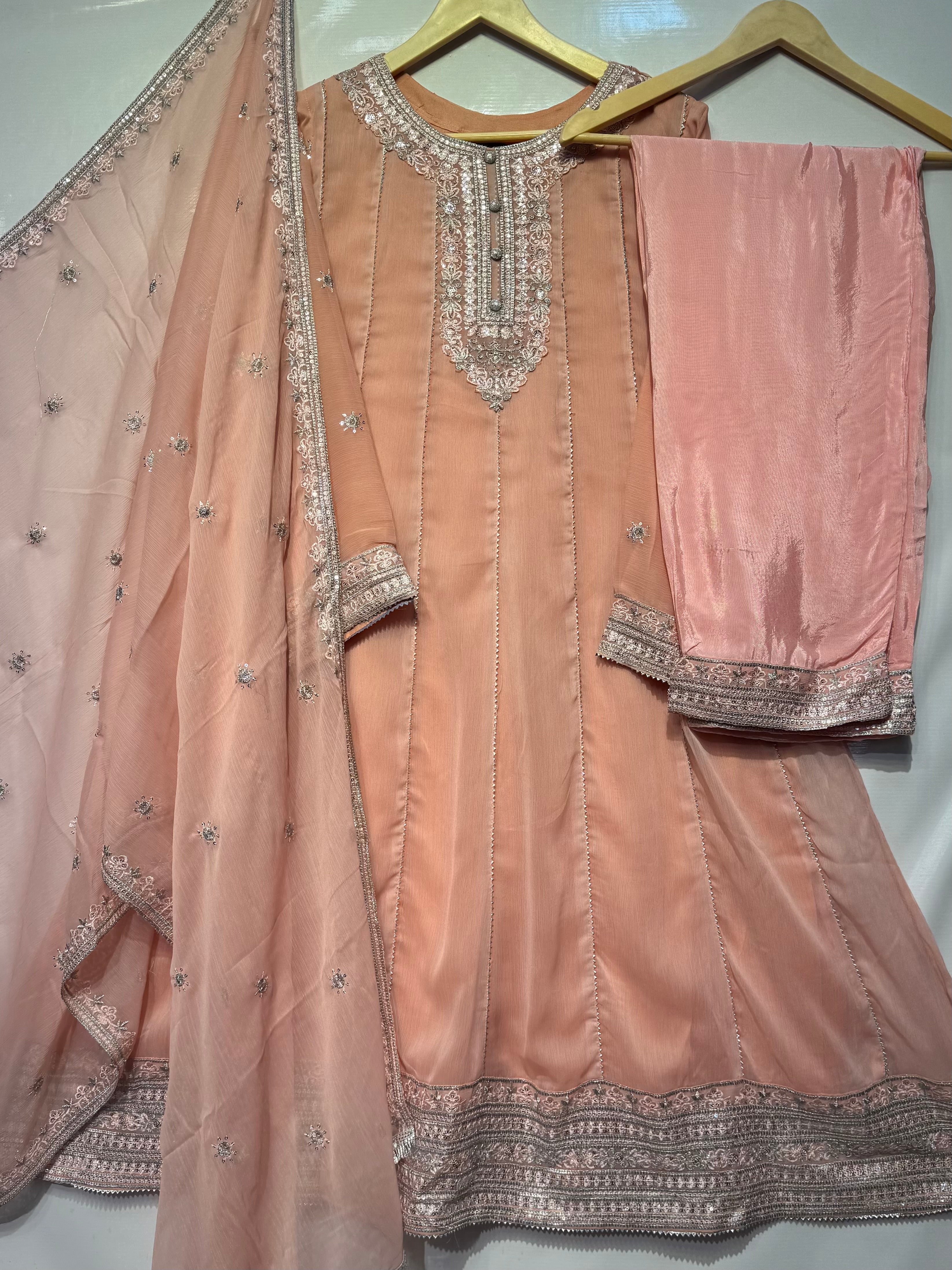 Bareeze Embroidered Elegance ✨