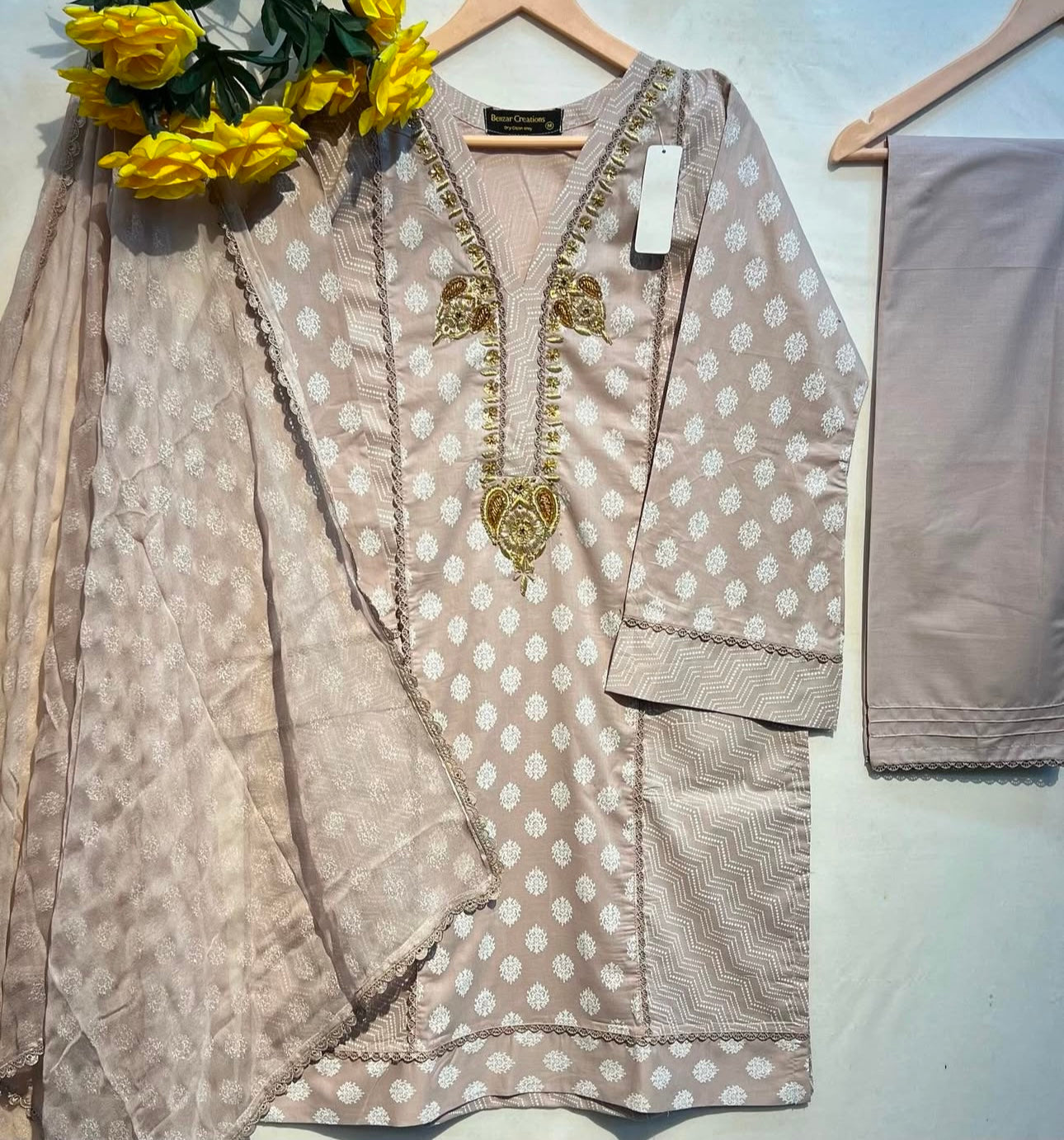 Block printed soft lawn with handmade neckline 3 pcs 👗 - bilalcollectionstore