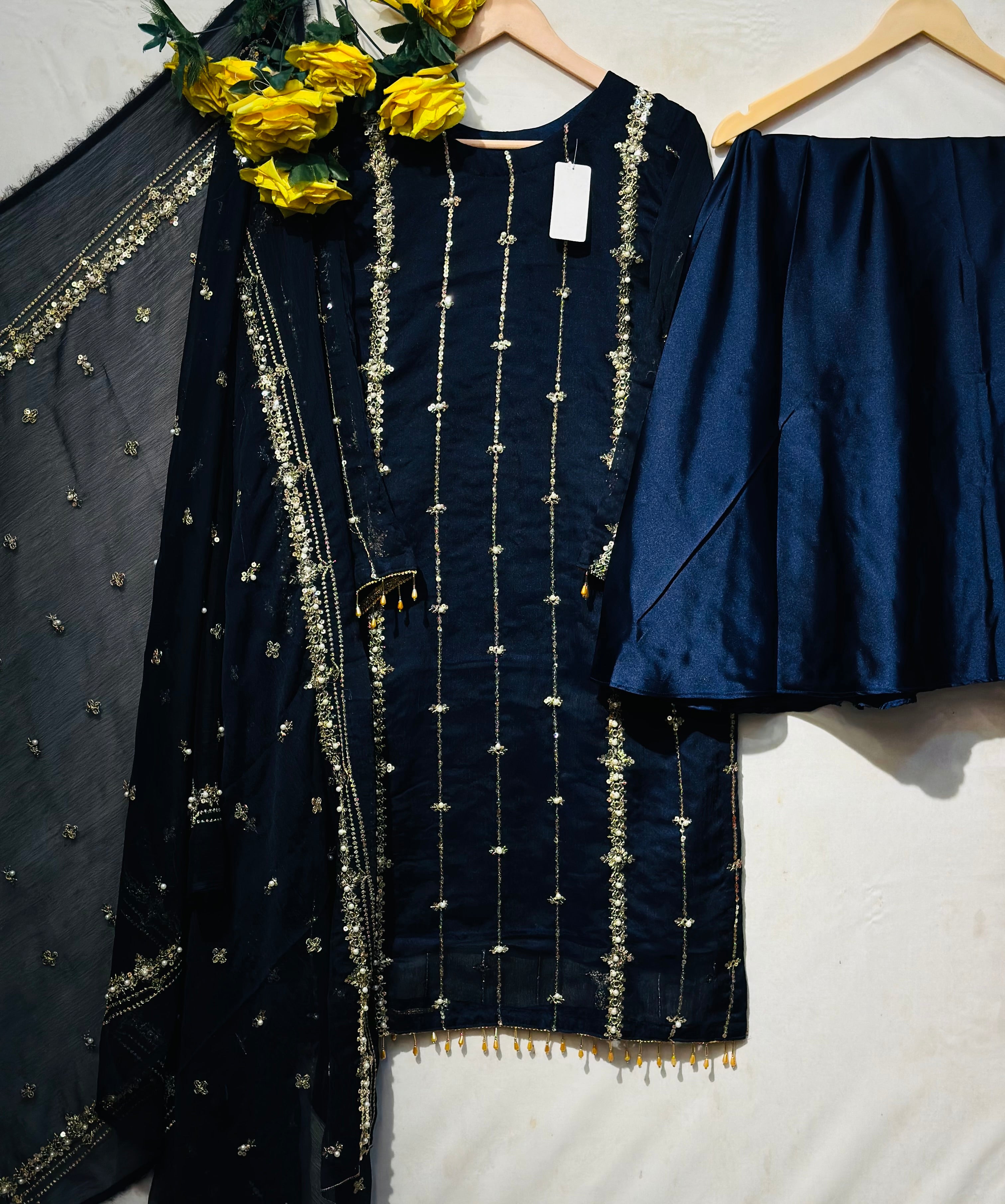 🔥Beautiful pearl+sequence embroidered 3 pcs🔥 - bilalcollectionstore